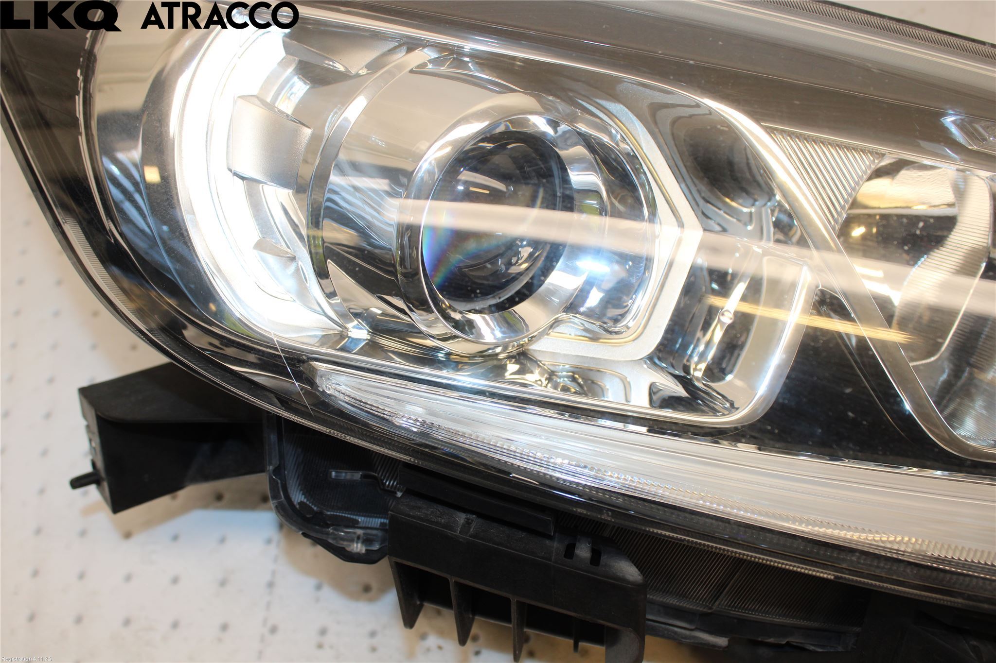 Nissan PULSAR Frontlykt Høyre