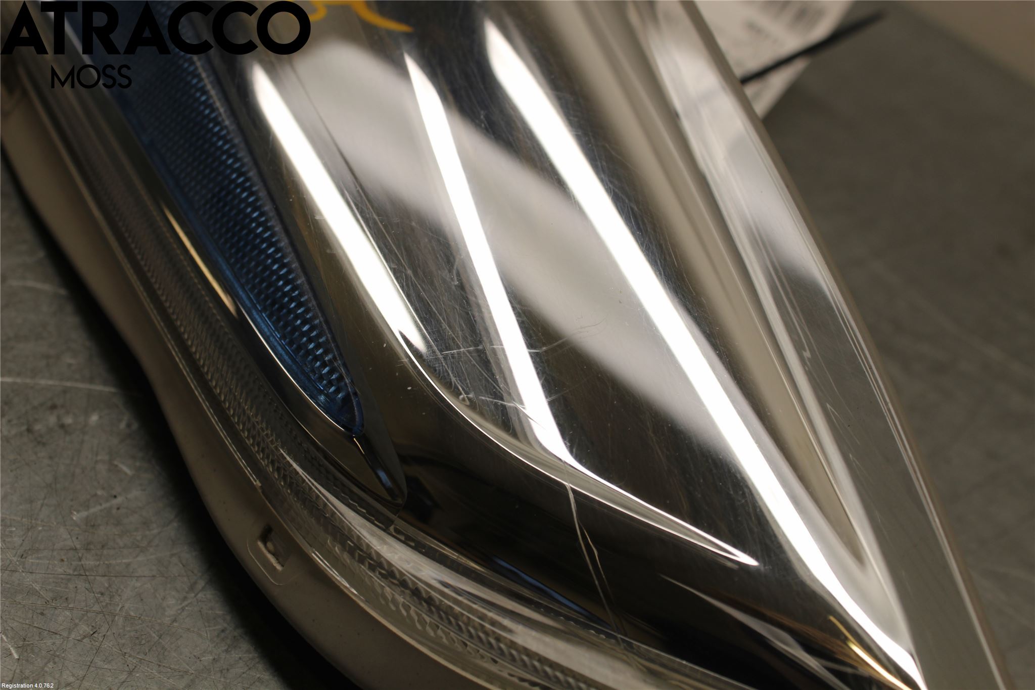 Nissan LEAF 11-17 Frontlykt Hus Venstre