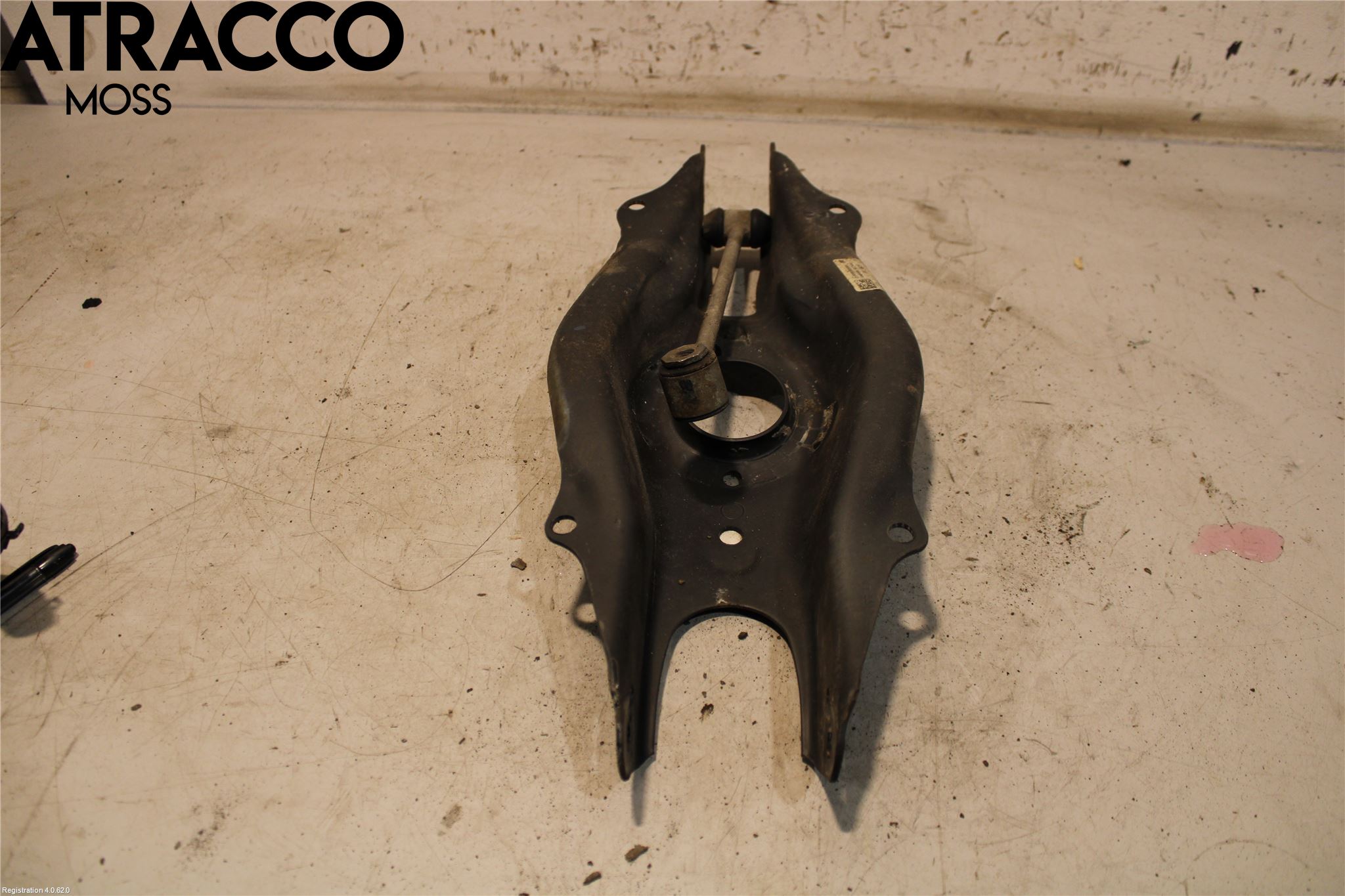 Mercedes-Benz MB C-KLASS (W205) 14-21 Bærearm Bak Venstre