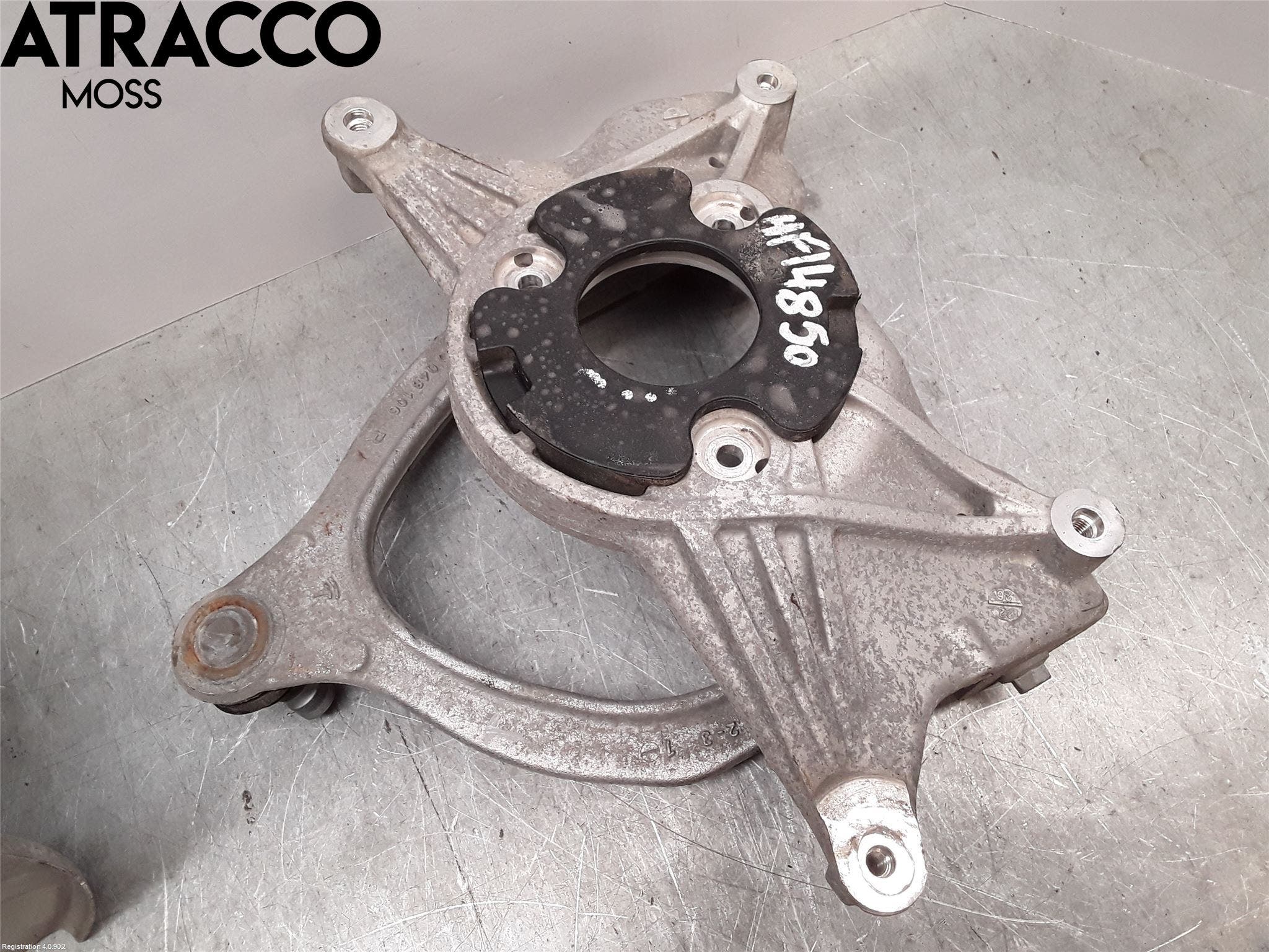 Tesla MODEL Y 21- Fjærbeinstag