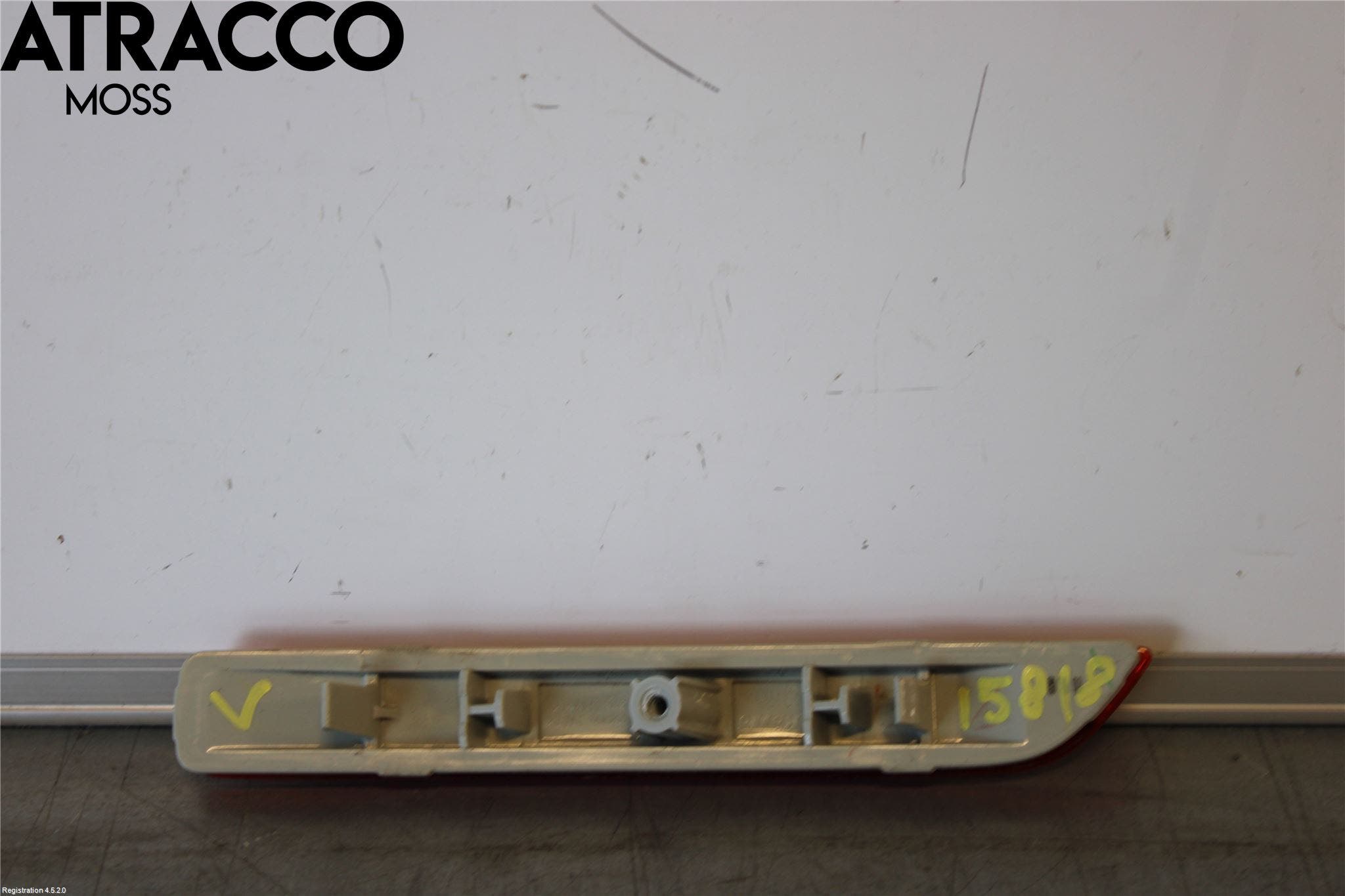 Nissan LEAF 18- Refleks Bak