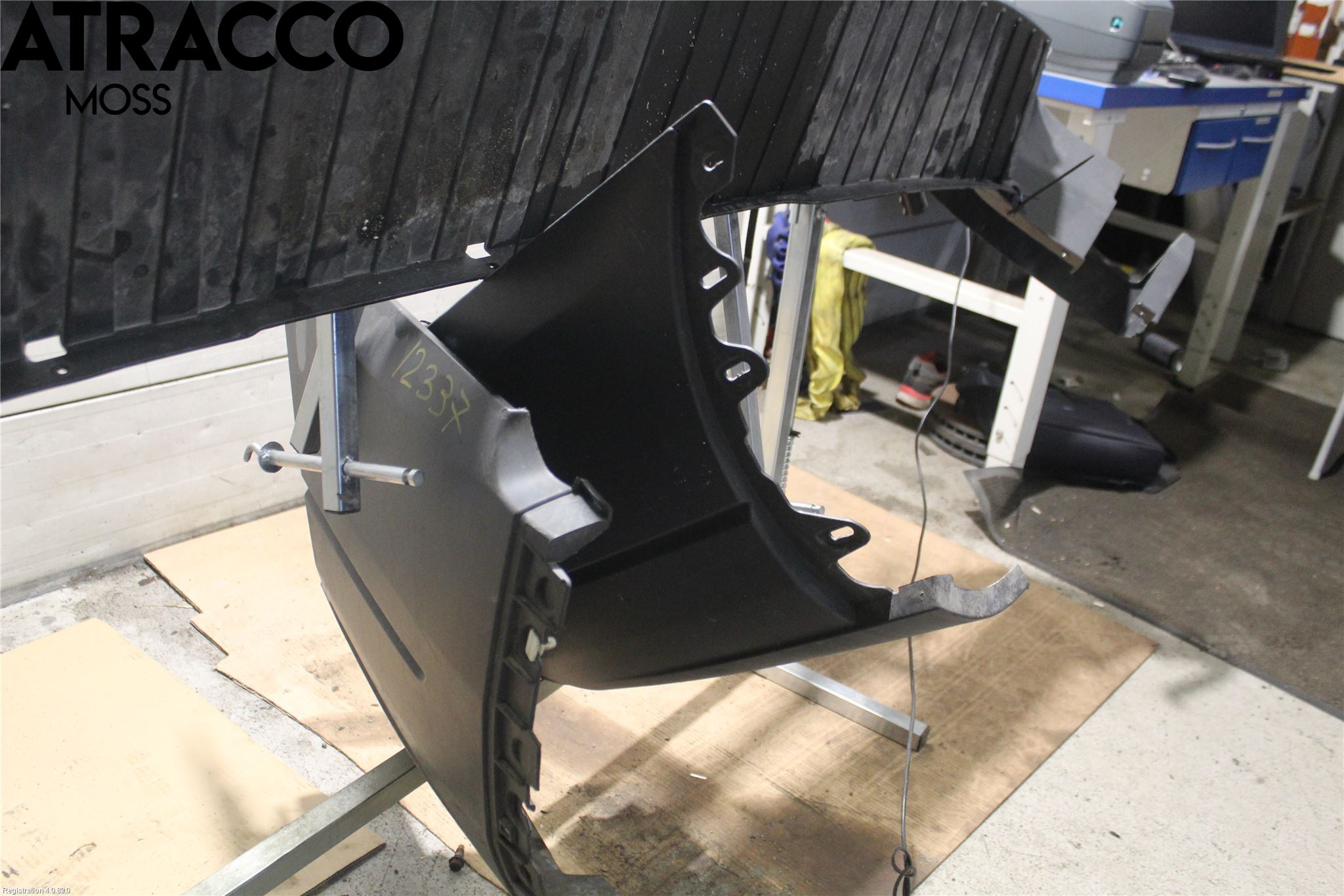 Ford TRANSIT SKÅP/BUSS 14-22 Støtfanger Bak