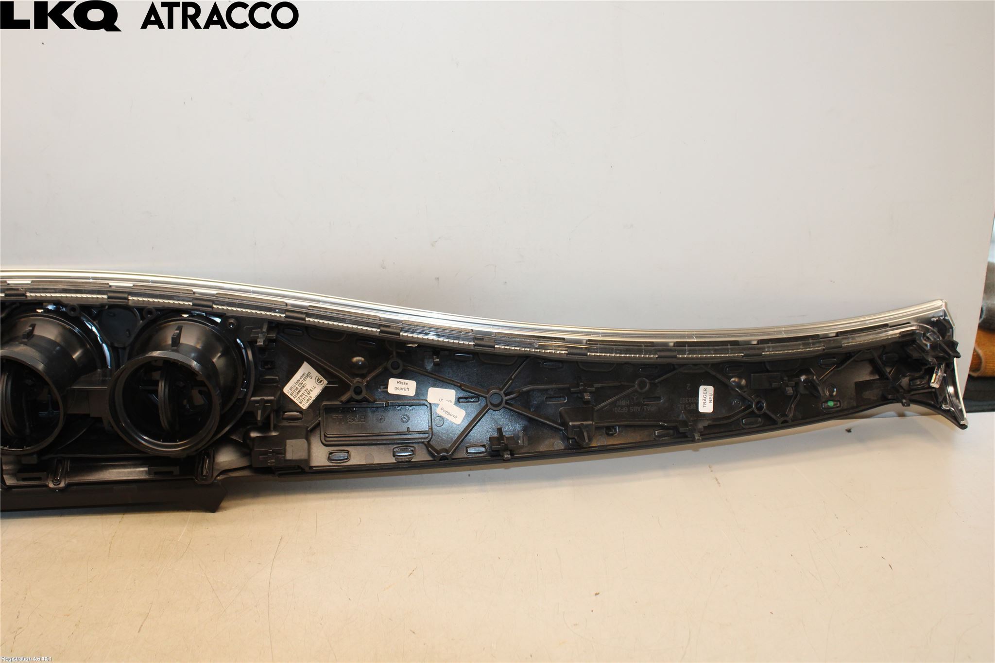 Mercedes-Benz MB E-KLASS (W213) 16-23 Dashbord Kanal - Dyse