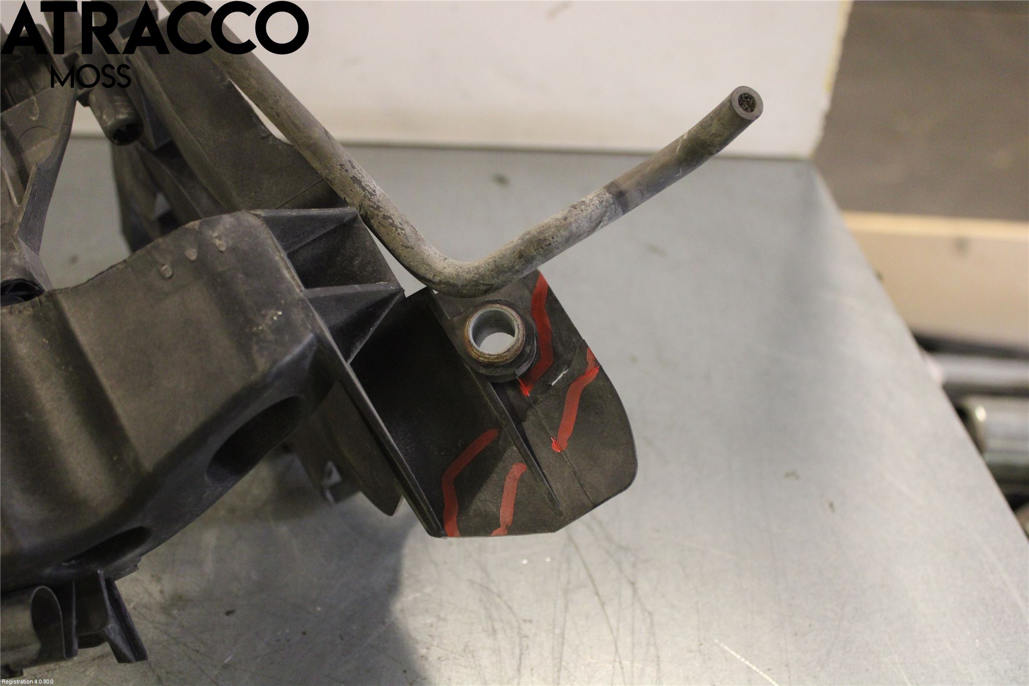 Audi A4/S4 08-11 Frontlykt Holder-Feste