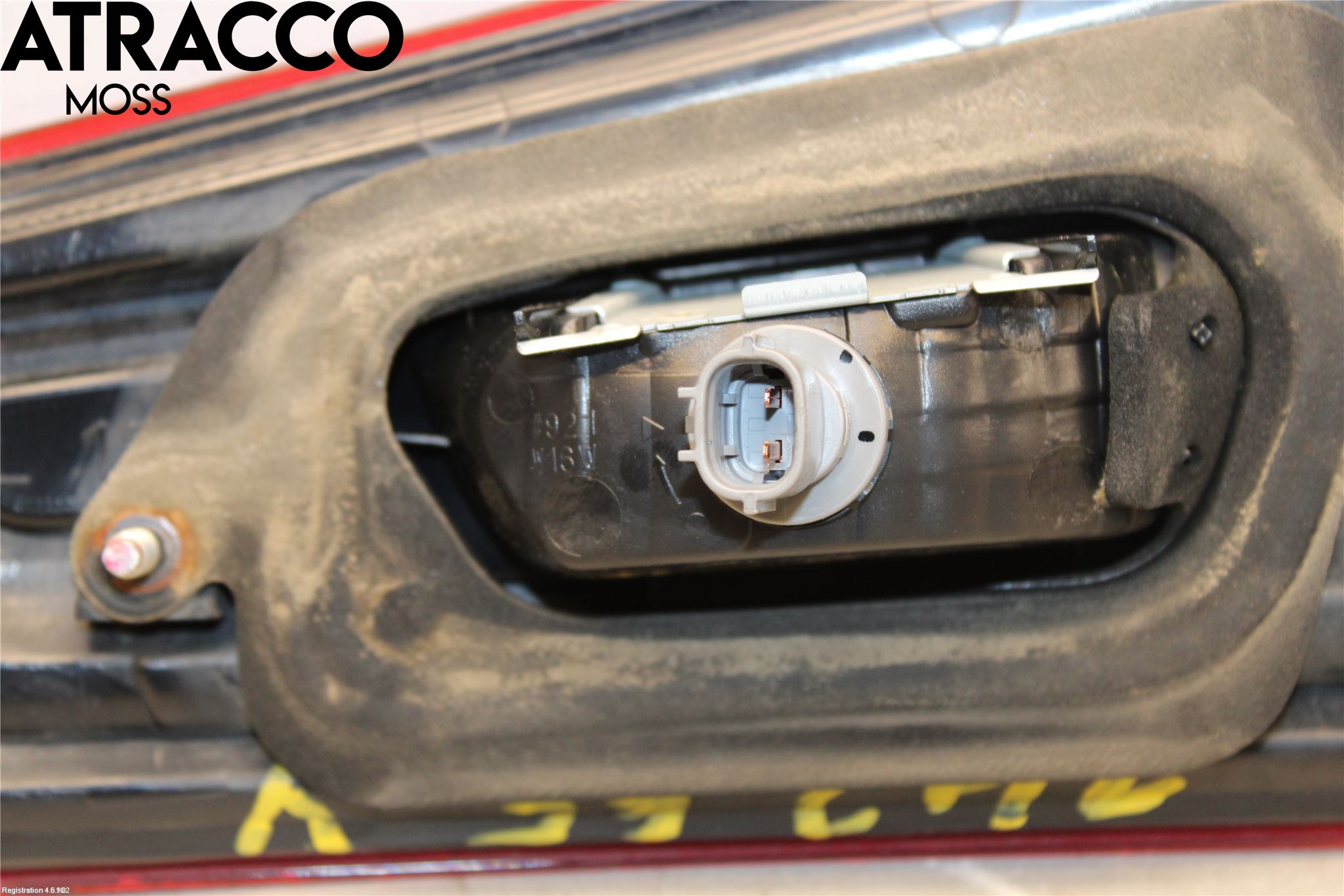 Mitsubishi ASX 10-22 Baklykt Venstre  På Luke(Indre