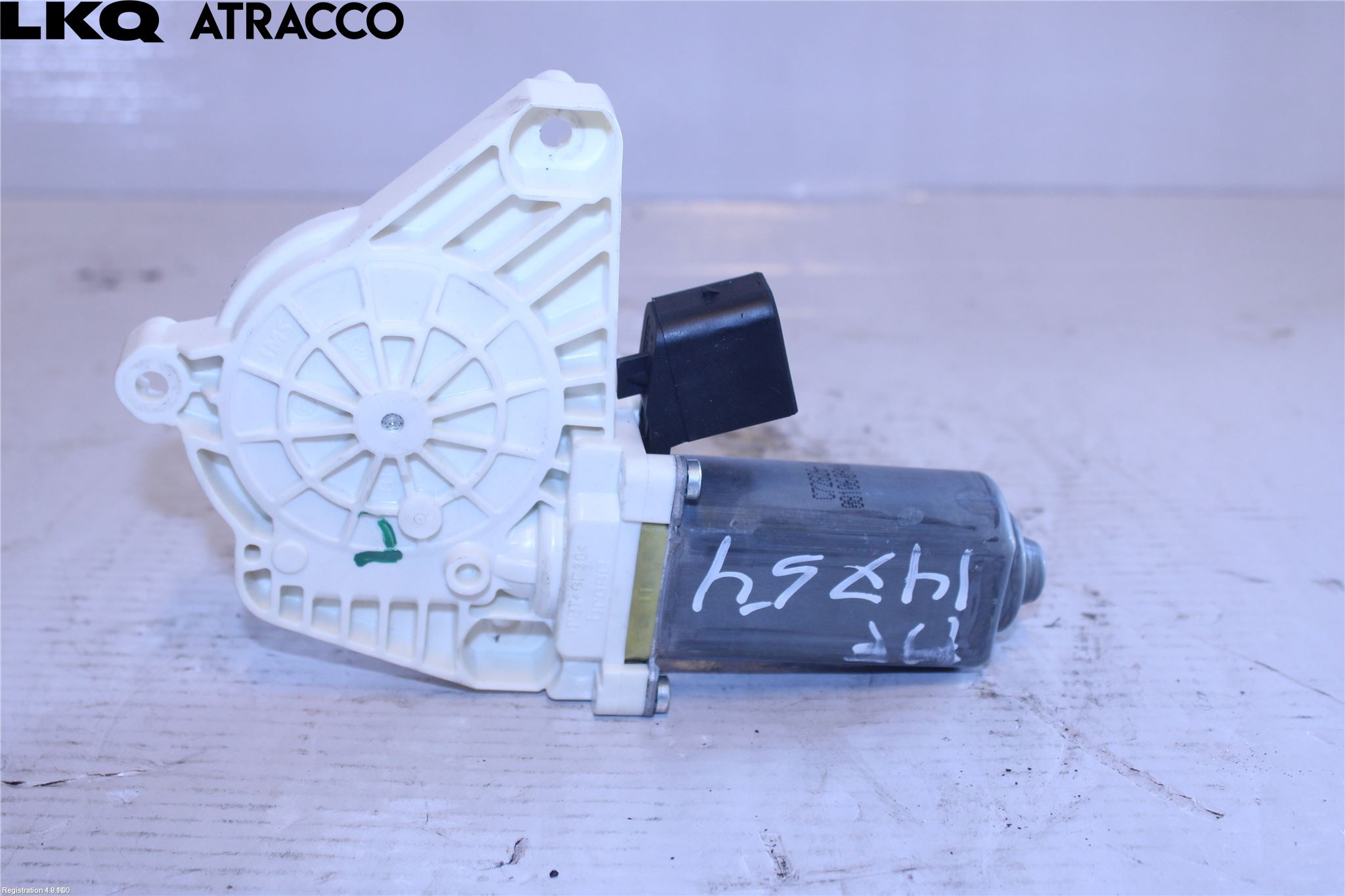 Mercedes-Benz MB C-KLASS (W205) 14-21 Vindusheismotor