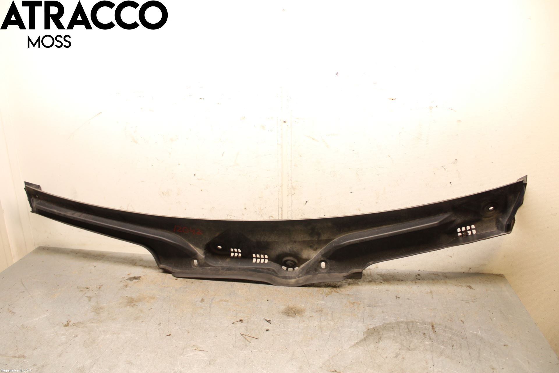 Mercedes-Benz MB E-KLASS (W213) 16-23 Visker Deksel-Grill-Under Frr