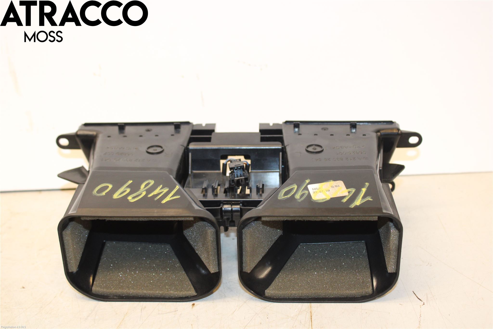 Mercedes-Benz MB E-KLASS (W212) 09-16 Dashbord Kanal - Dyse