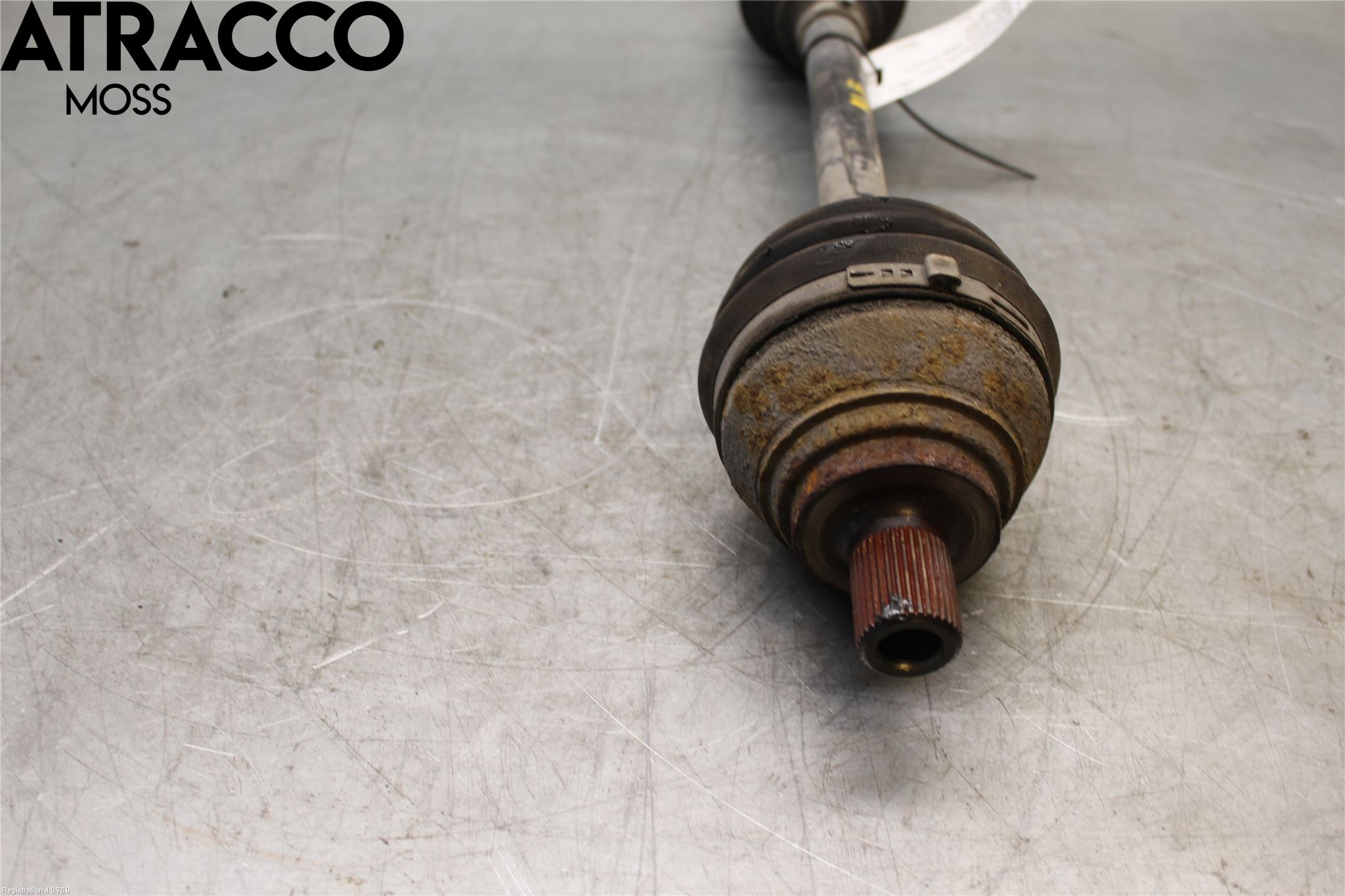 Volkswagen VW TIGUAN 07-16 Drivaksel Foran Kompl Høyre