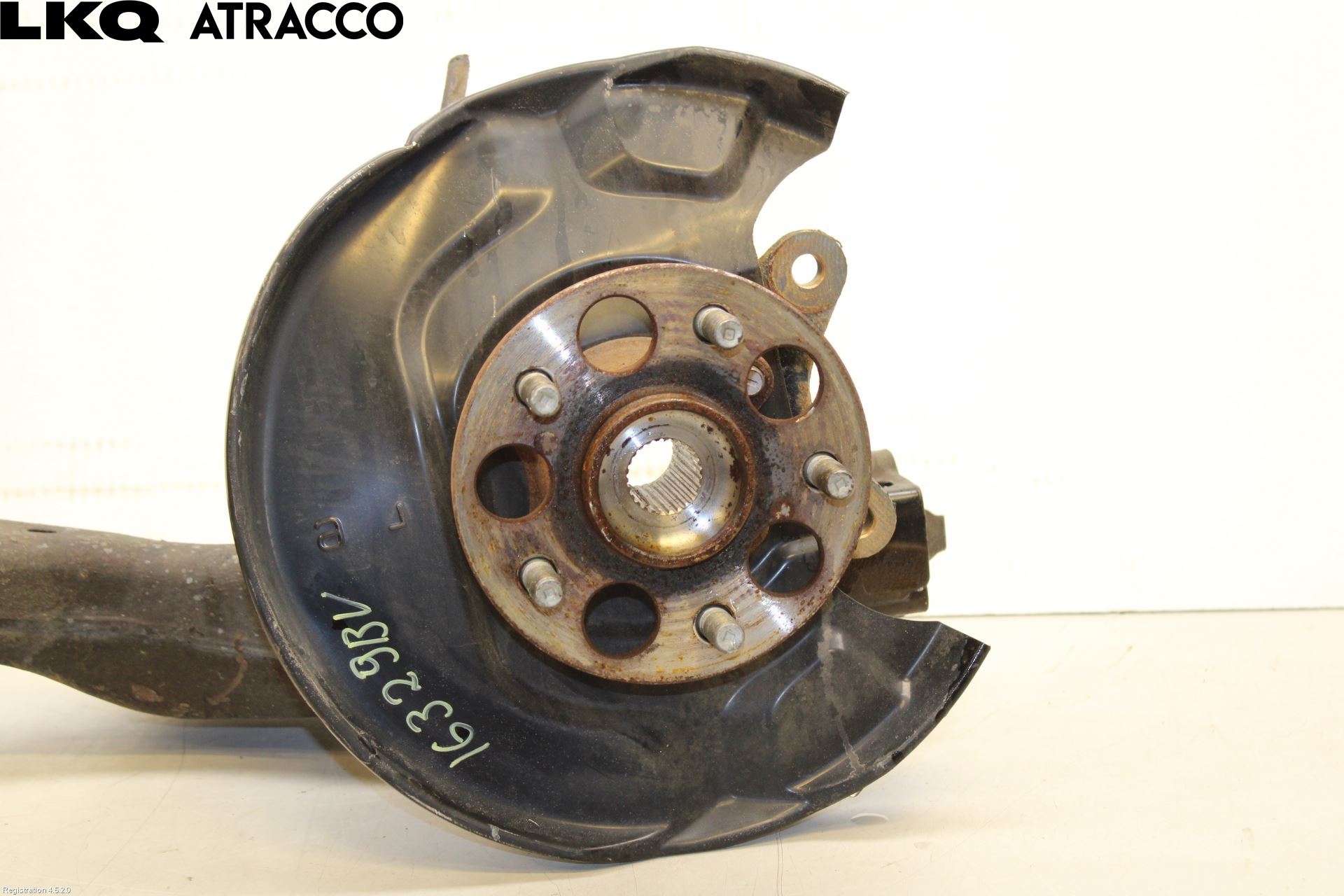 Toyota YARIS CROSS XP21 21- Spindel Vb