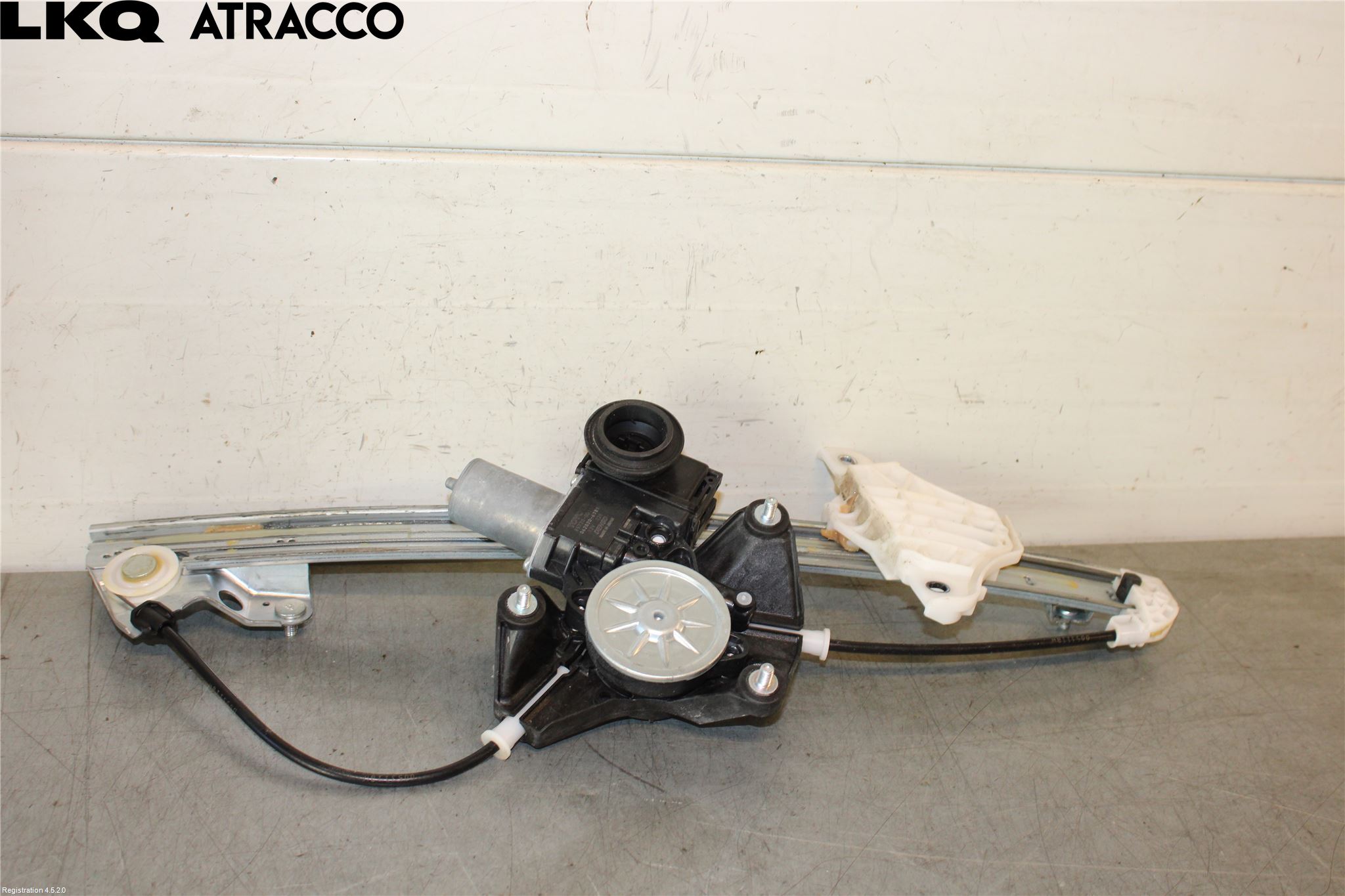 Toyota YARIS CROSS XP21 21- Vindusheis El Komp