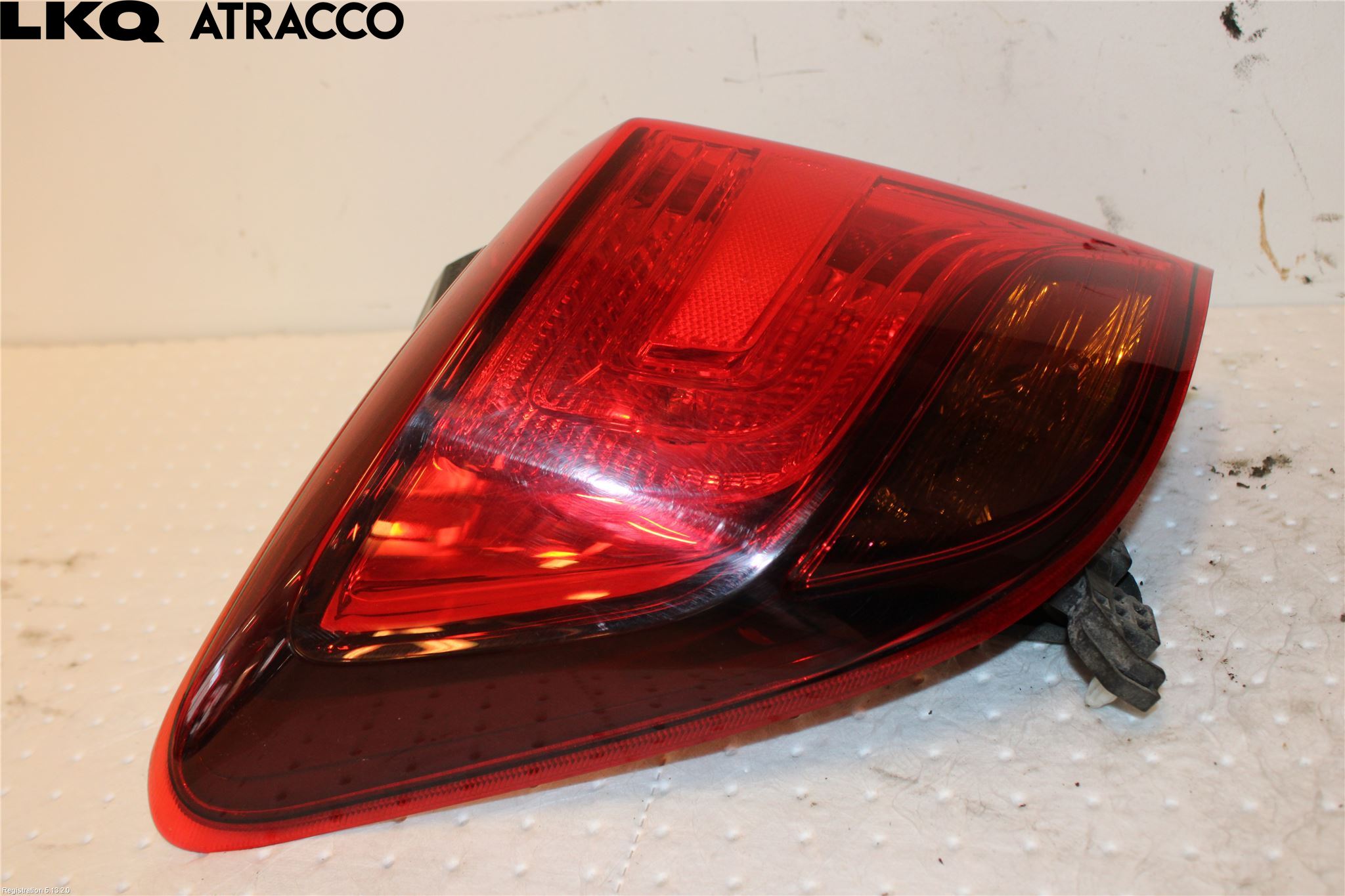 Toyota YARIS XP130 12-14 Baklykt Venstre