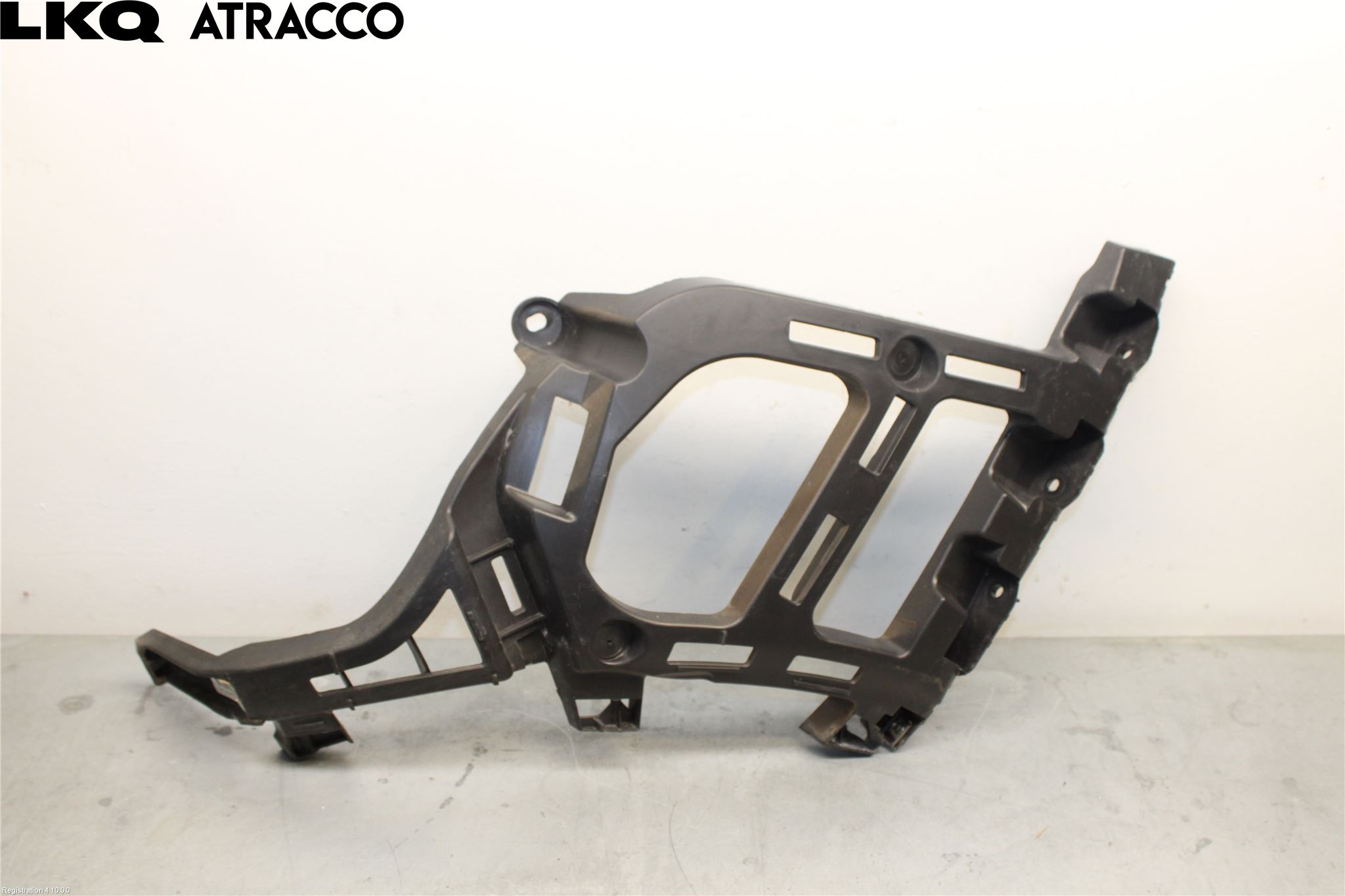 Peugeot 3008 17-24 Støtfangerfeste Bak Høyre