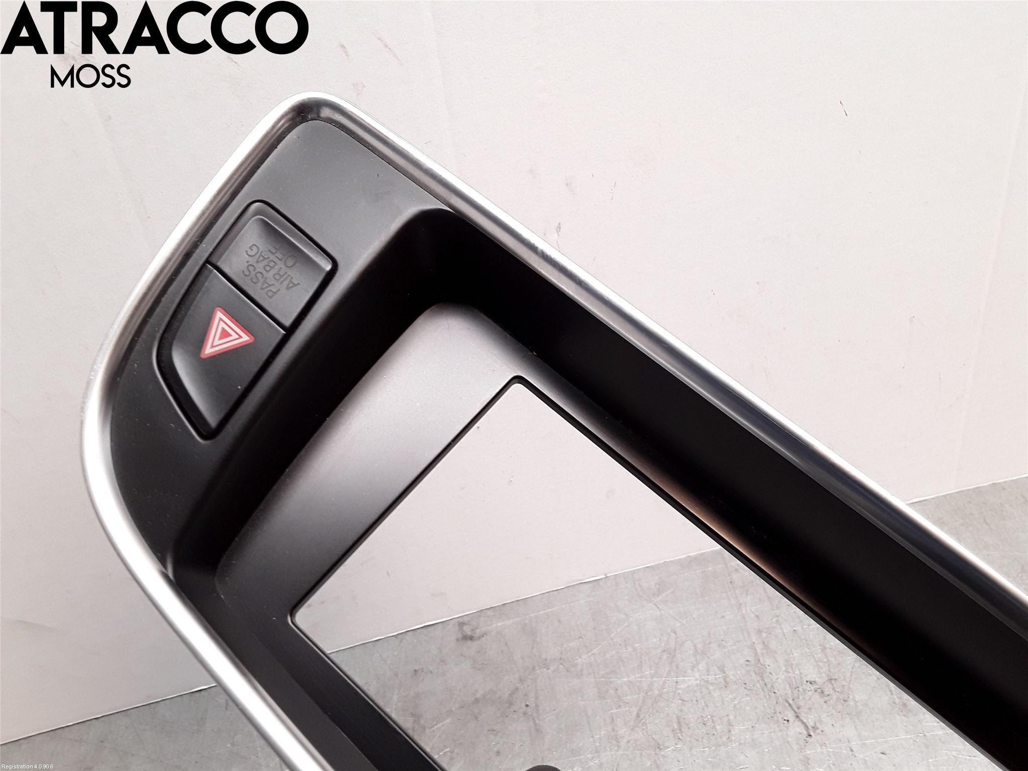 Audi Q5 09-16 Bryter Varsel (Nødblink)