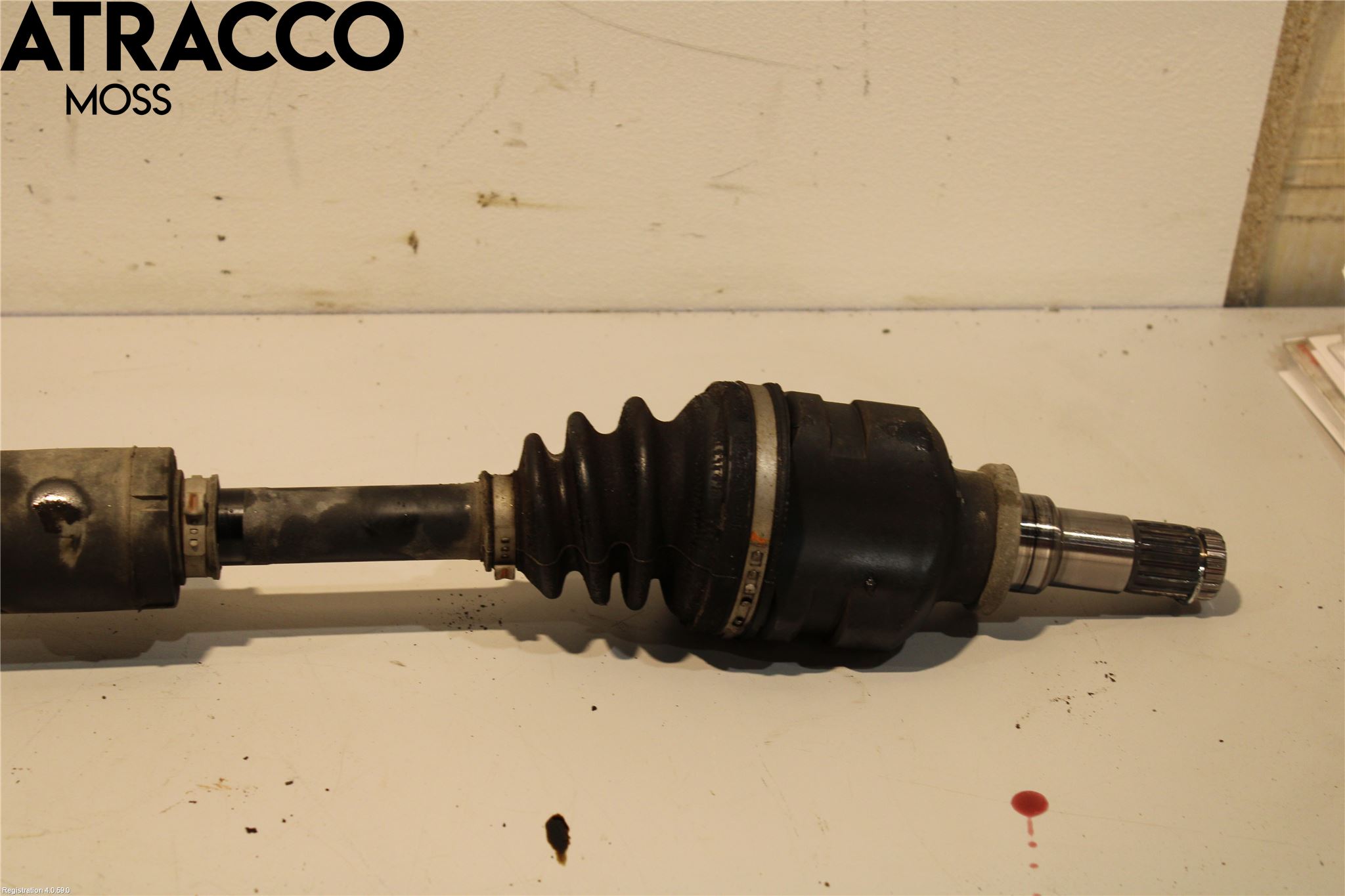 Toyota YARIS XP130 12-14 Drivaksel Foran Kompl Høyre