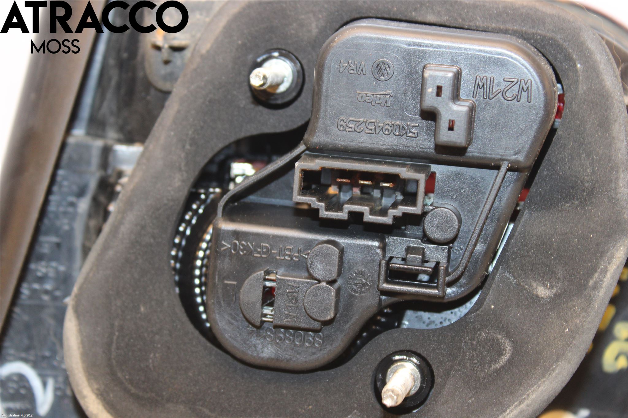 Volkswagen VW GOLF VI 09-13 Baklykt Venstre  På Luke(Indre