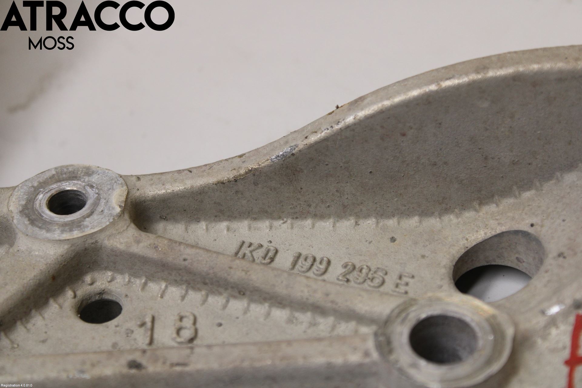 Volkswagen VW GOLF VI 09-13 Travers Feste