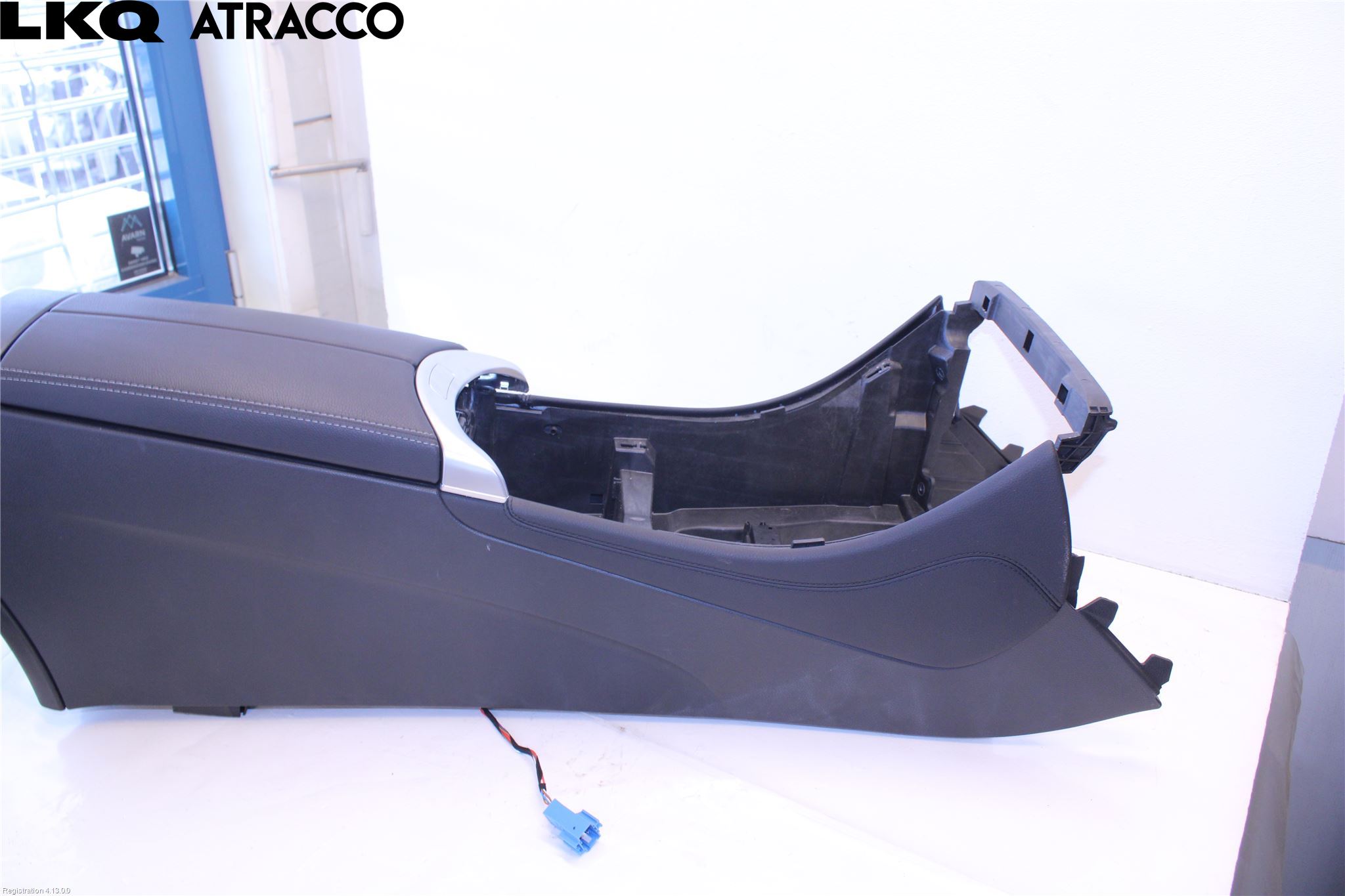 Mercedes-Benz MB EQC (N293) 20- Innr Armlene