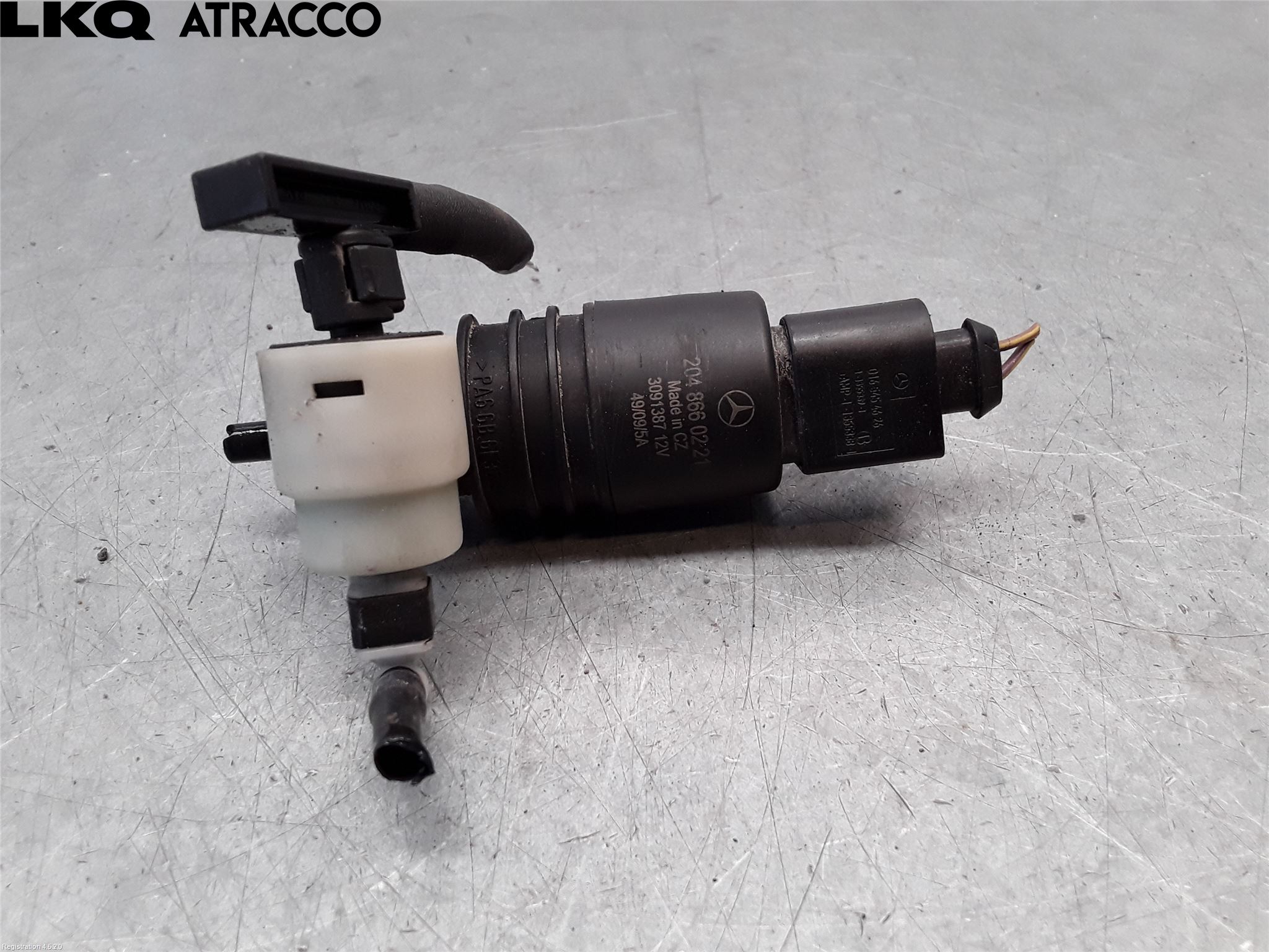 Mercedes-Benz MB E-KLASS (W212) 09-16 Spylerbeholder Frontrute