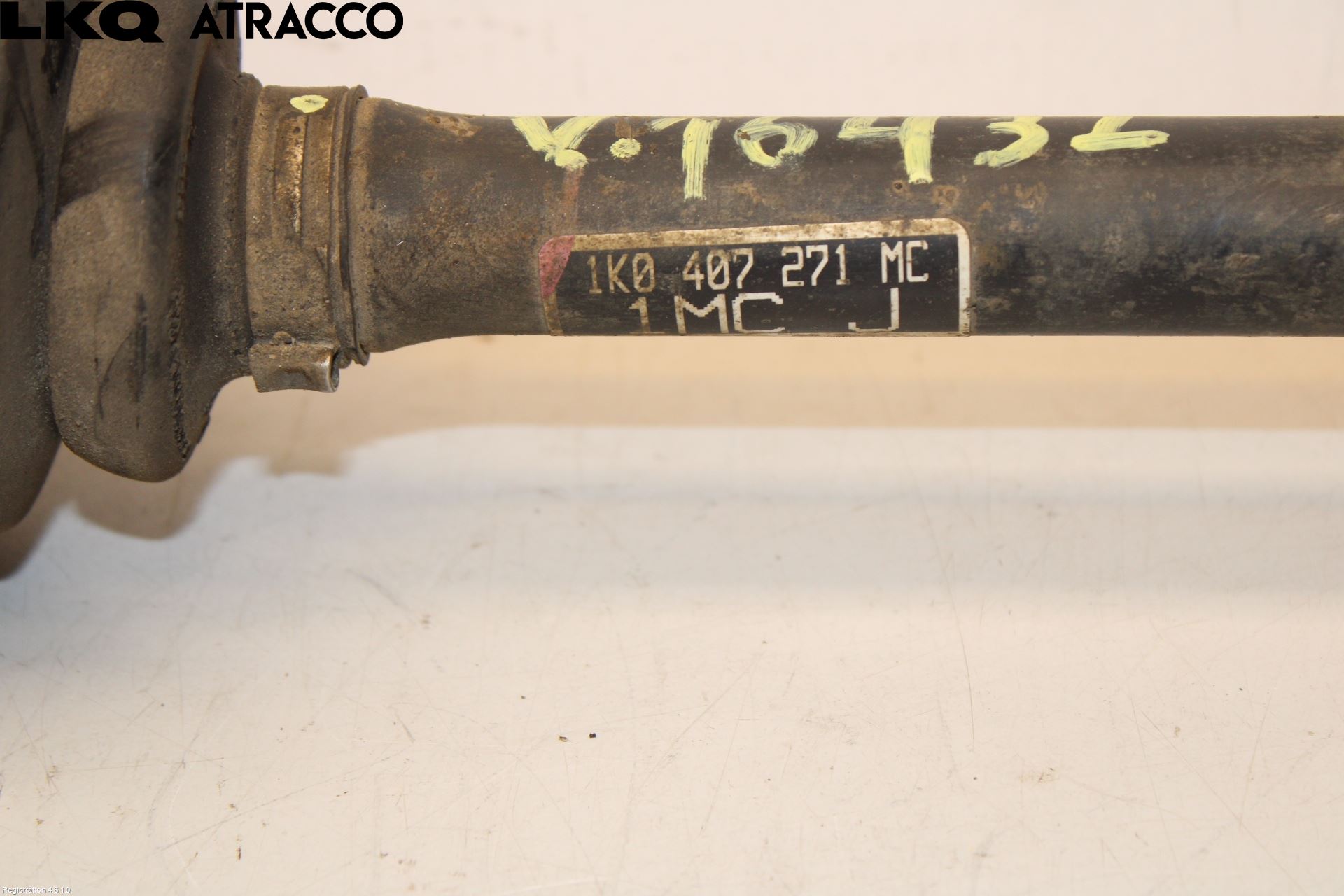 Volkswagen VW GOLF VI 09-13 Drivaksel Foran Kompl Venstre