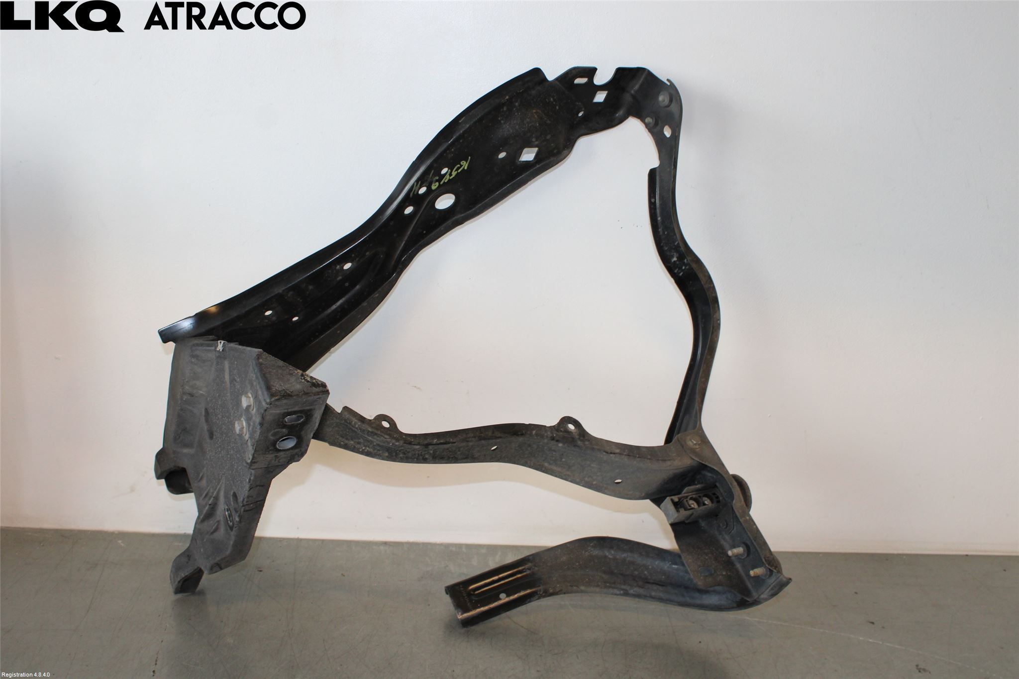 Mercedes-Benz MB E-KLASS (W212) 09-16 Frontlykt Holder-Feste