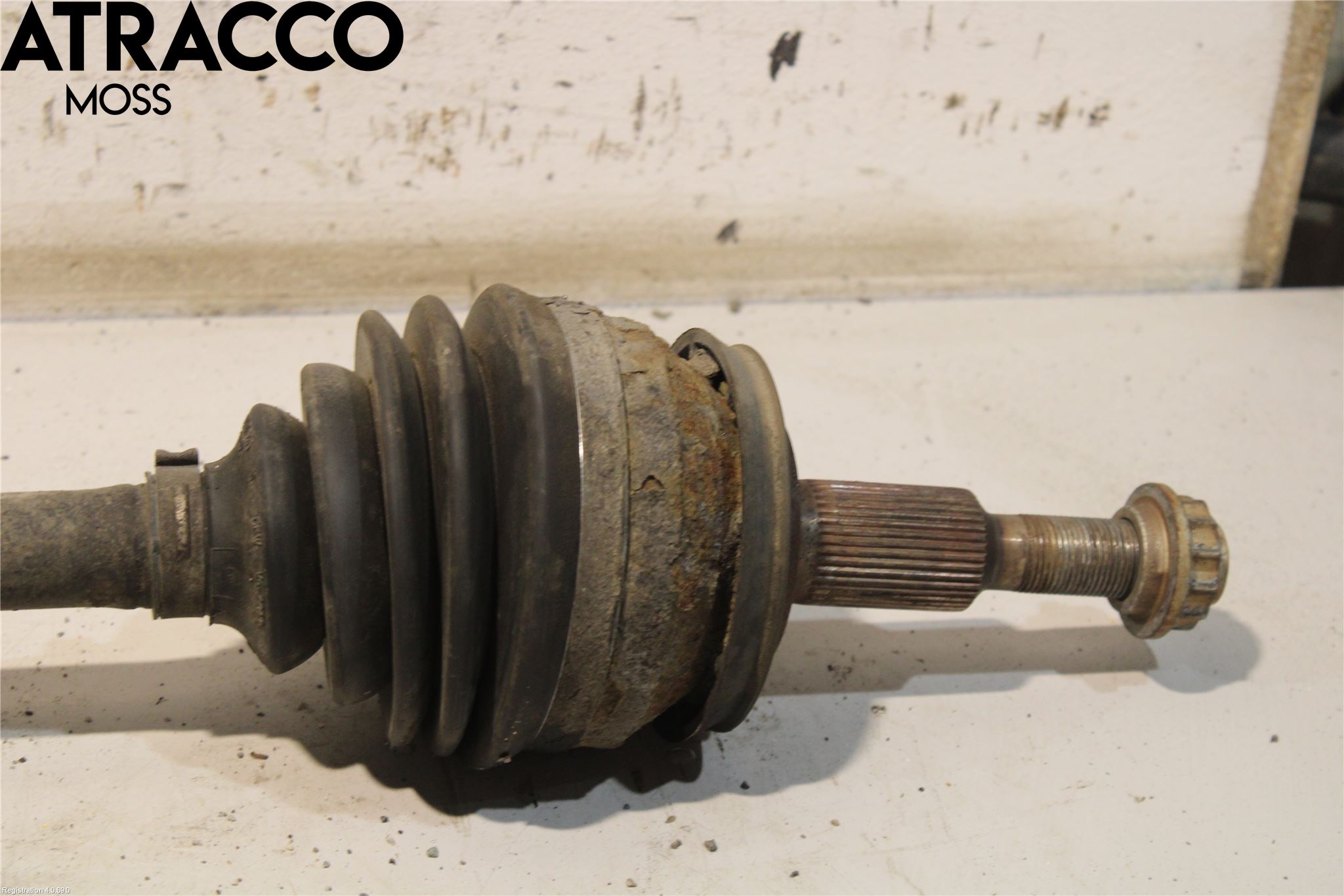 Volkswagen VW TRANSP/CARAVELLE (T5) 04-15 Drivaksel Foran Kompl Venstre