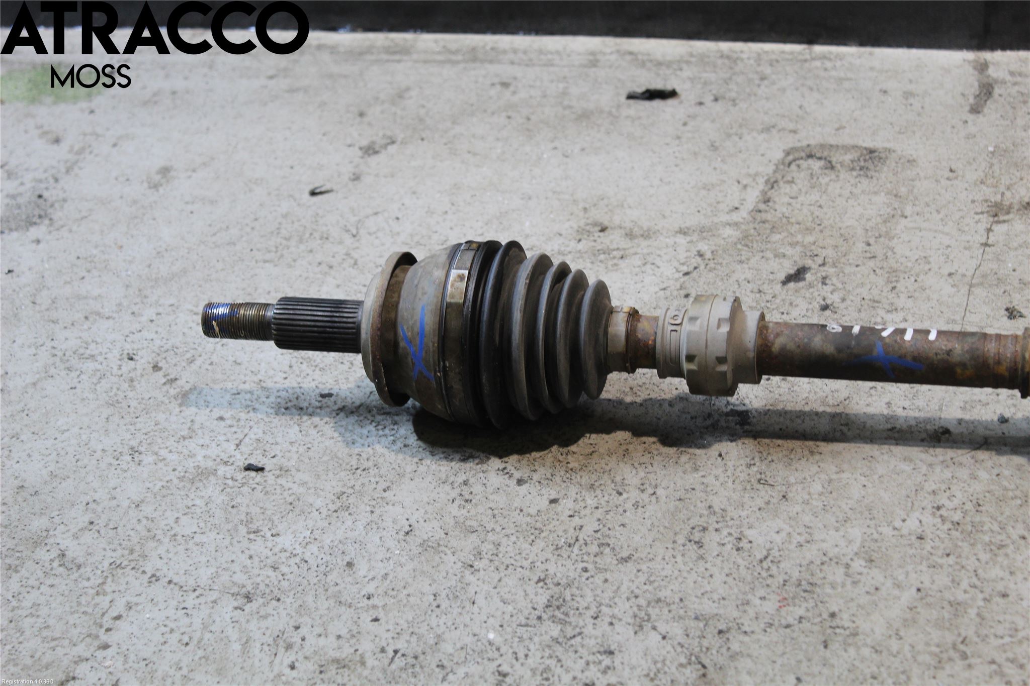 Toyota RAV 4 06-12 Drivaksel Foran Kompl Høyre