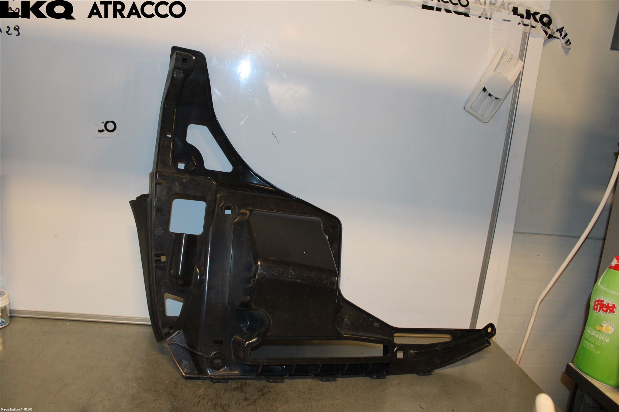 BMW i3 I01 13-22 Støtfanger Bak Hjørne Venstre