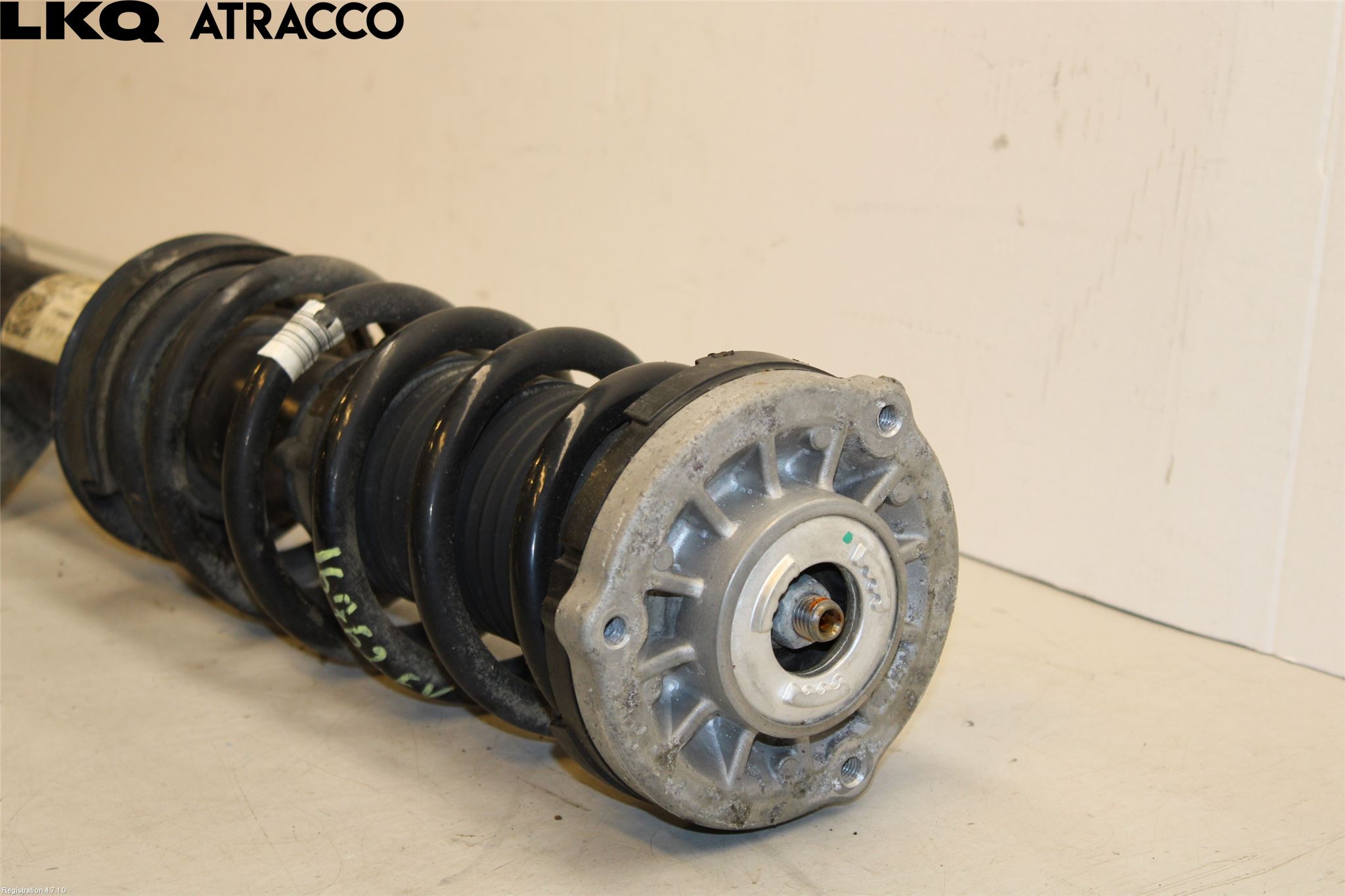 BMW 5 G30/G31/F90 17-23 Fjærbein Foran Venstre