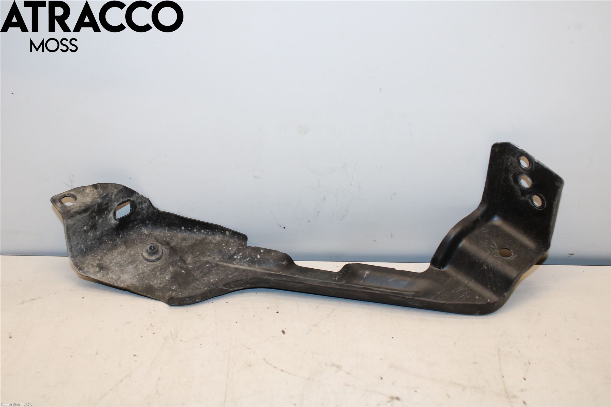 Mercedes-Benz MB E-KLASS (W211) 02-09 Frontlykt Holder-Feste