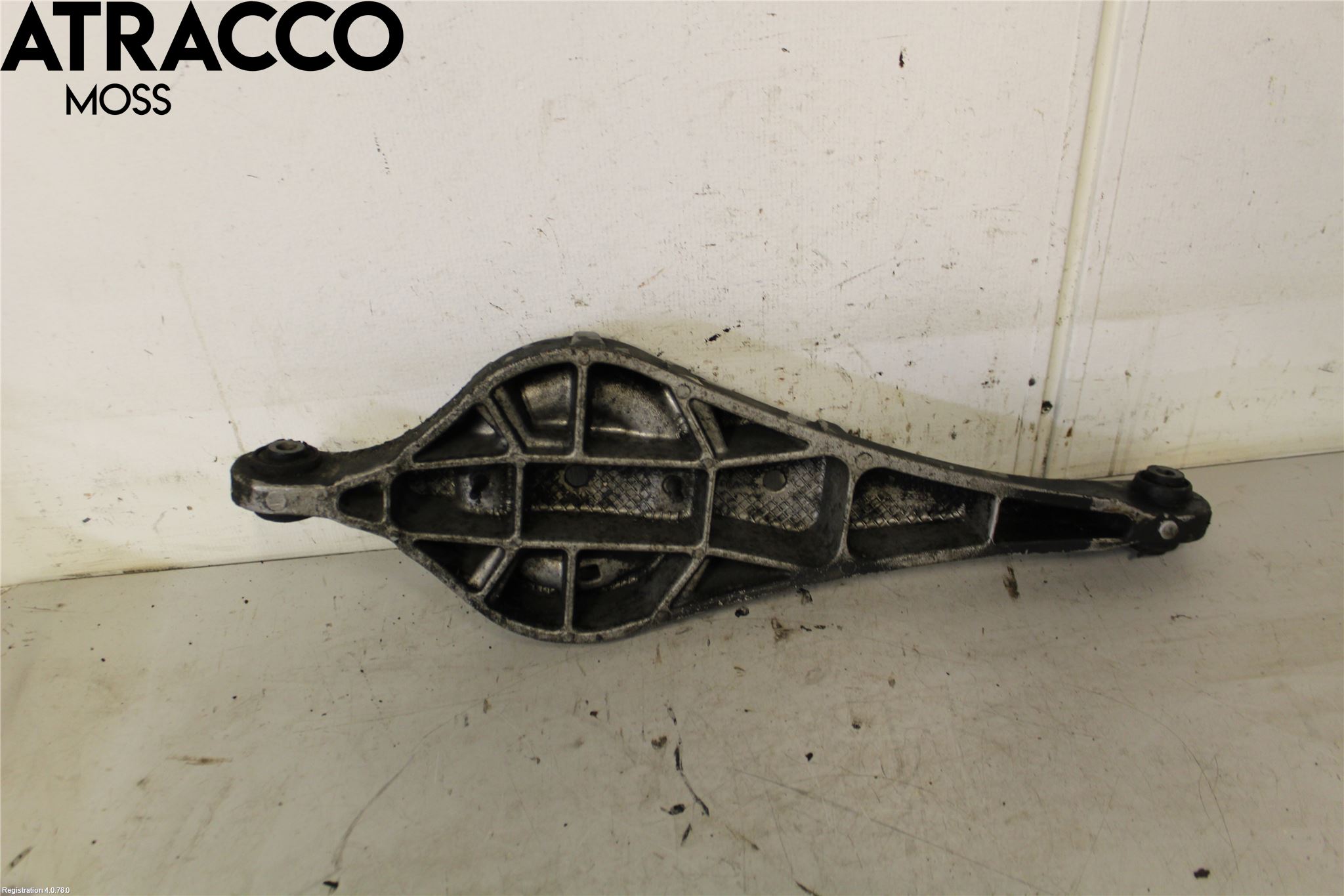 Volvo XC60 09-13 Bærearm Bak  Venstre - Høyre