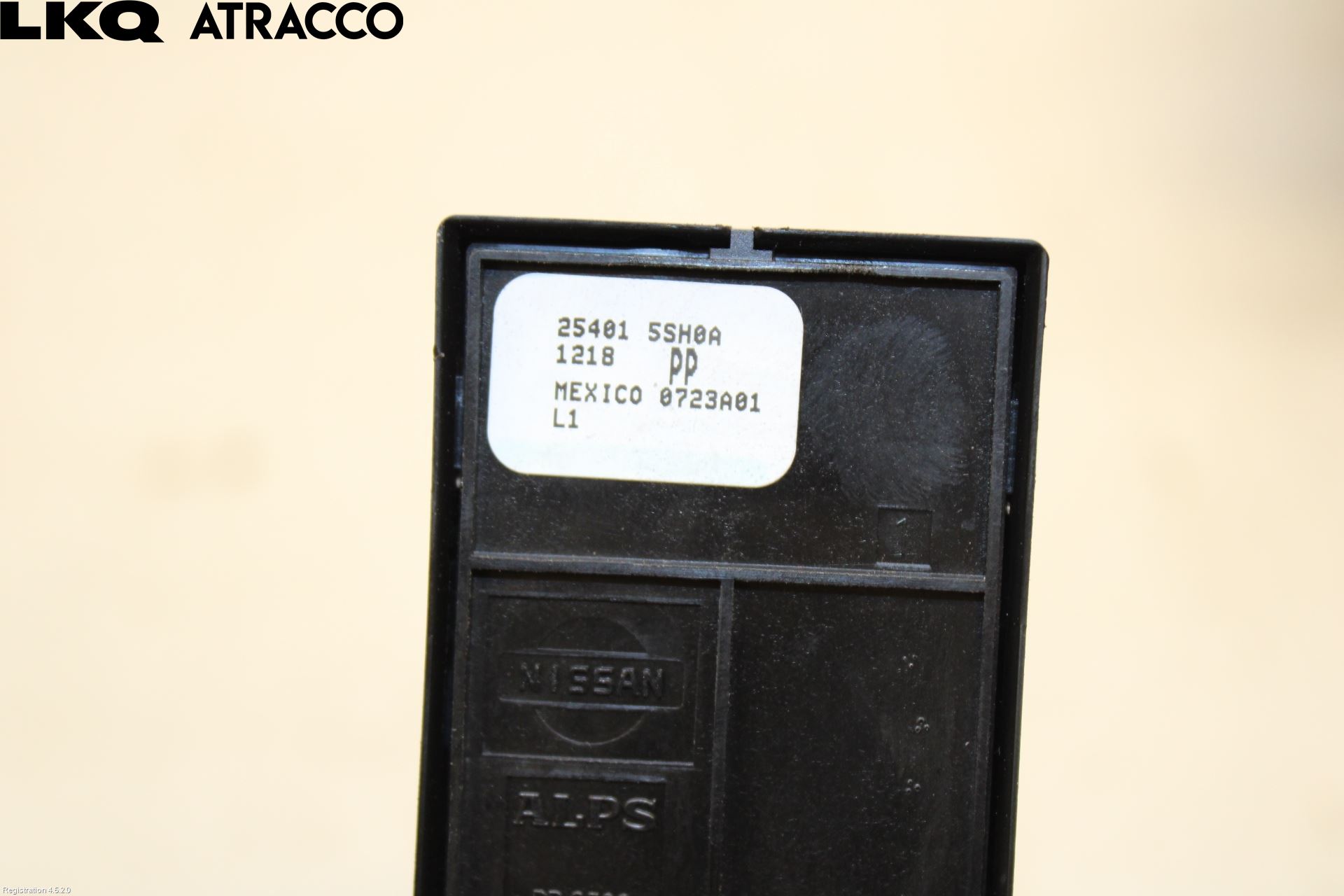 Nissan LEAF 18- Bryter Vindusheis