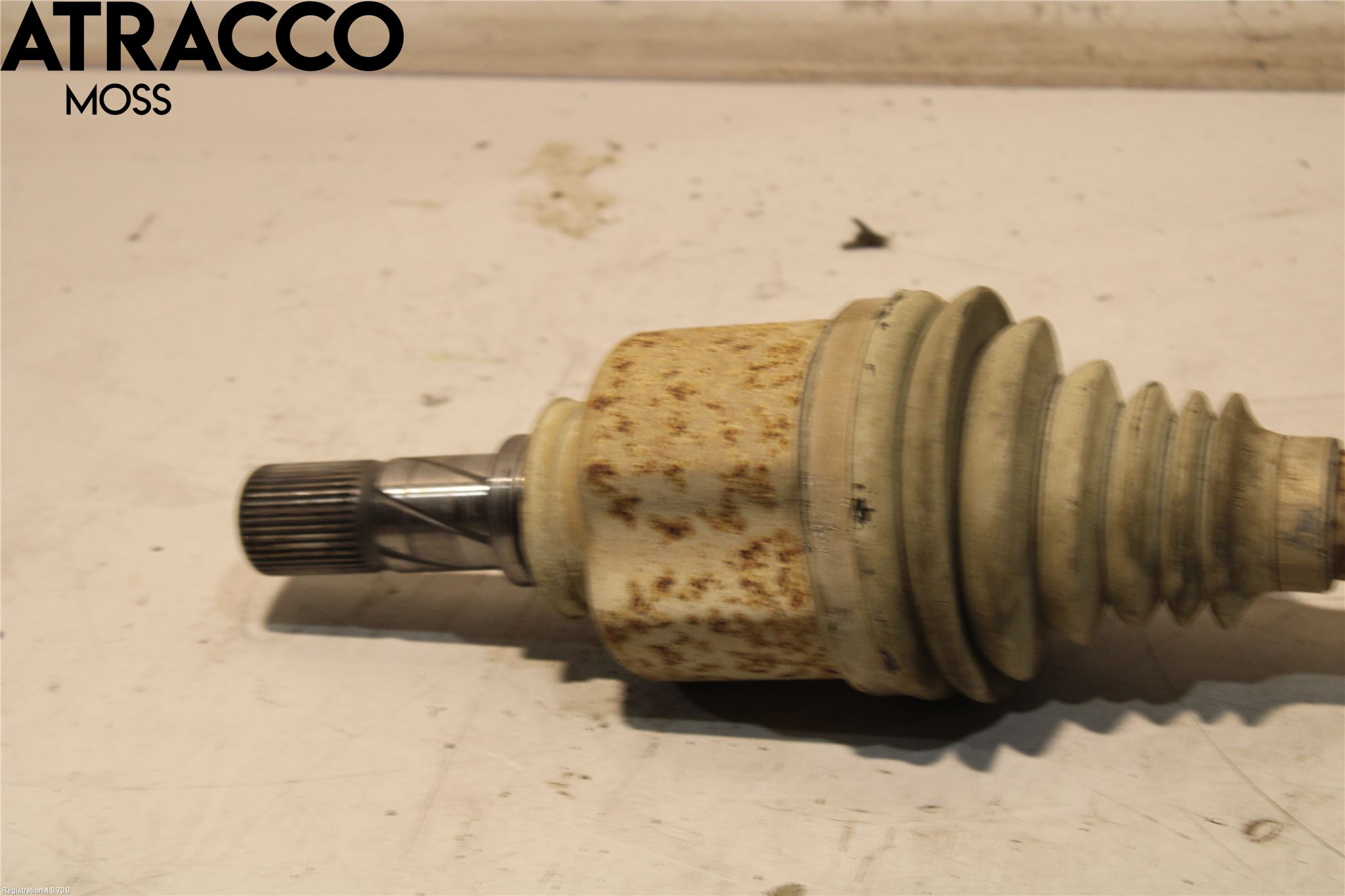 Opel VIVARO 15-19 Drivaksel Foran Kompl Venstre