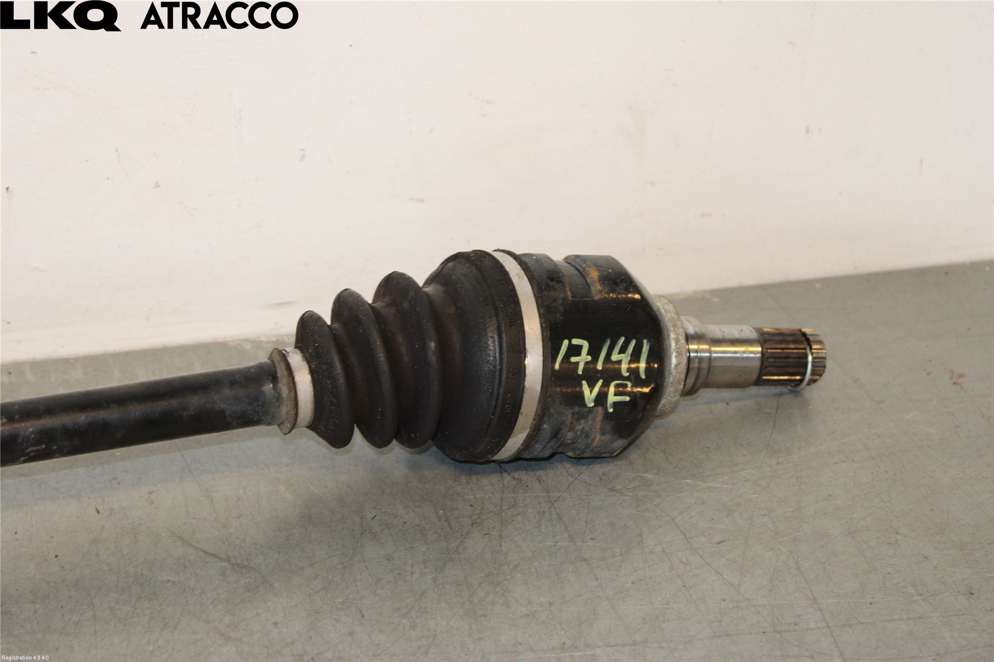 Toyota YARIS XP130 15-20 Drivaksel Foran Kompl Venstre