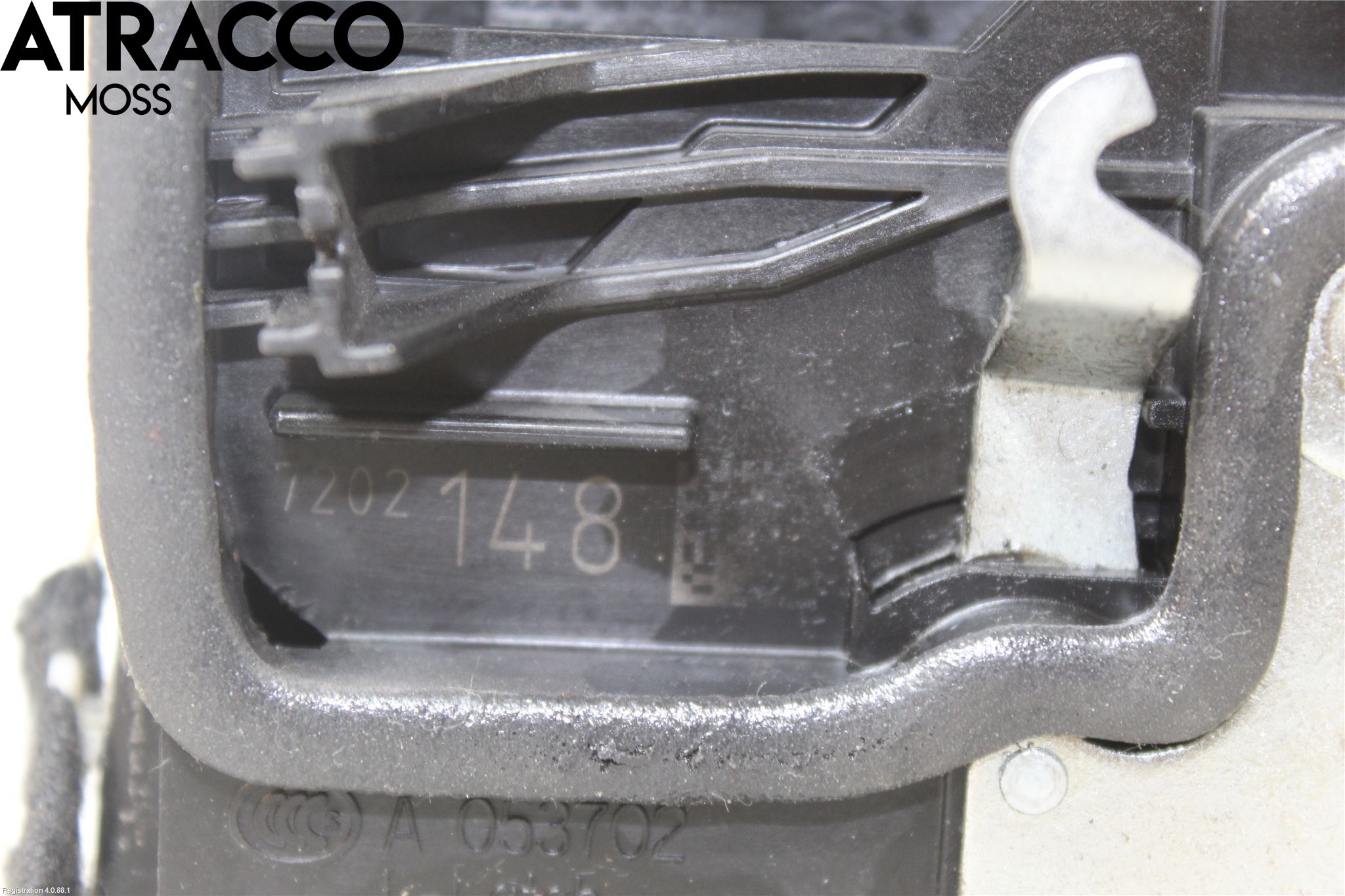 BMW 3 F30/F31/F80 12-19 Dørlås - Låsekasse