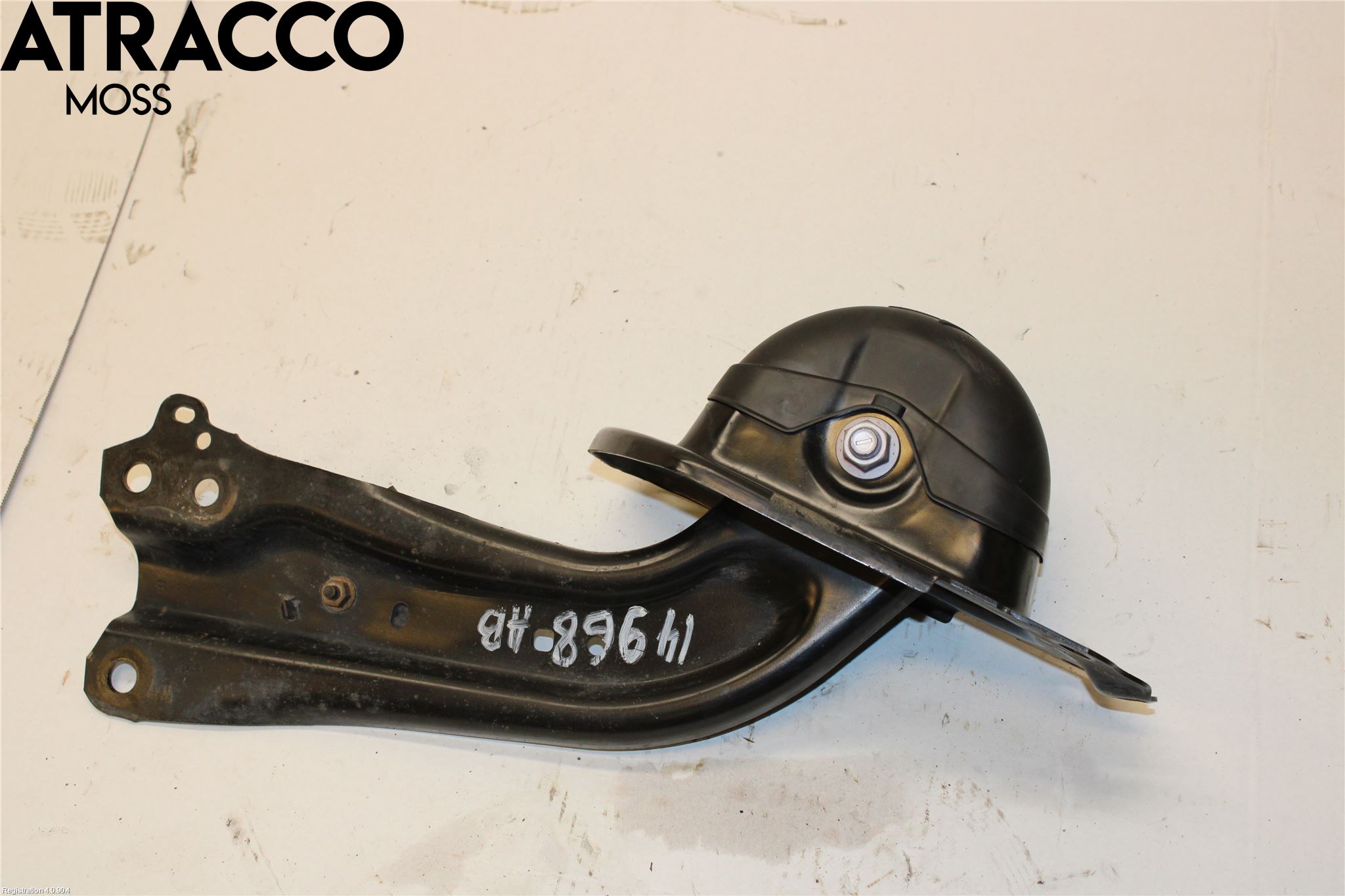 Toyota COROLLA 19- Bærearm Bak Høyre