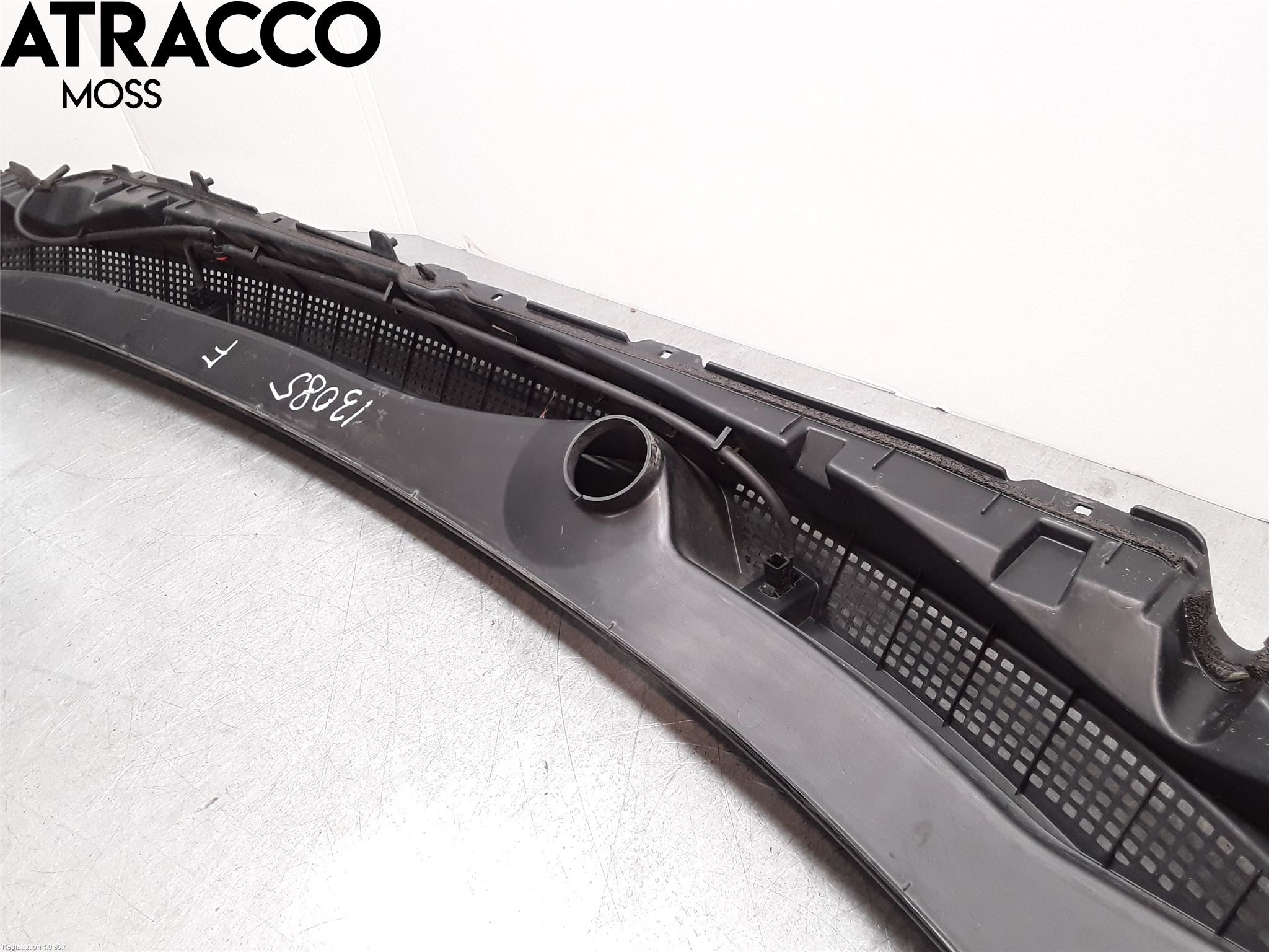 Renault KADJAR 15- Visker Deksel-Grill-Under Frr