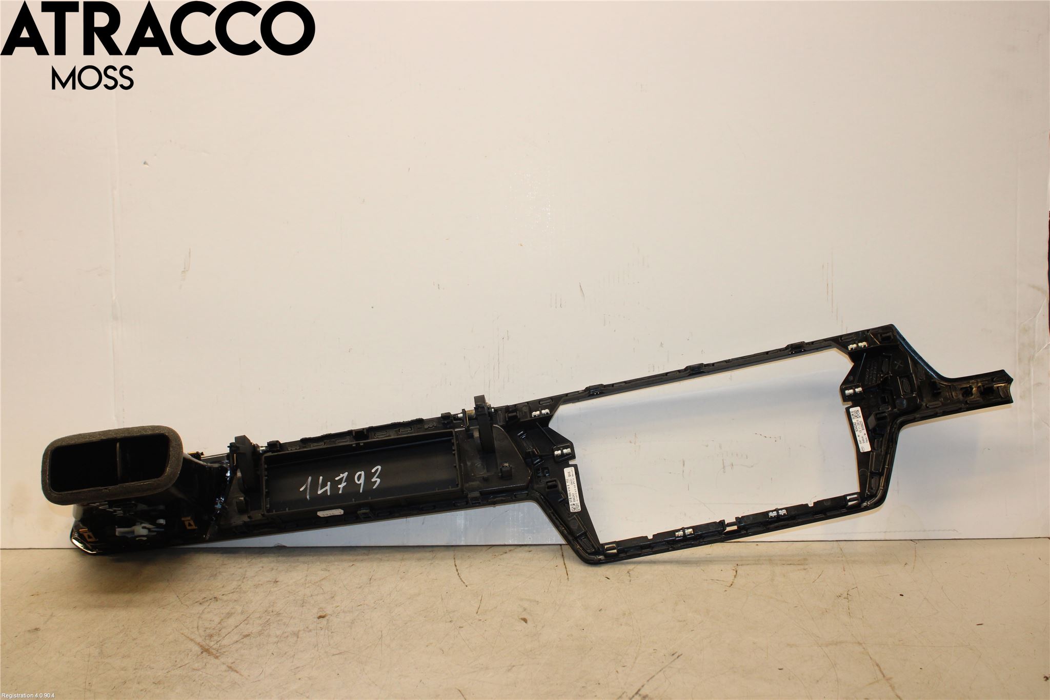 Volkswagen VW TOURAN 16- Dashbord Kanal - Dyse