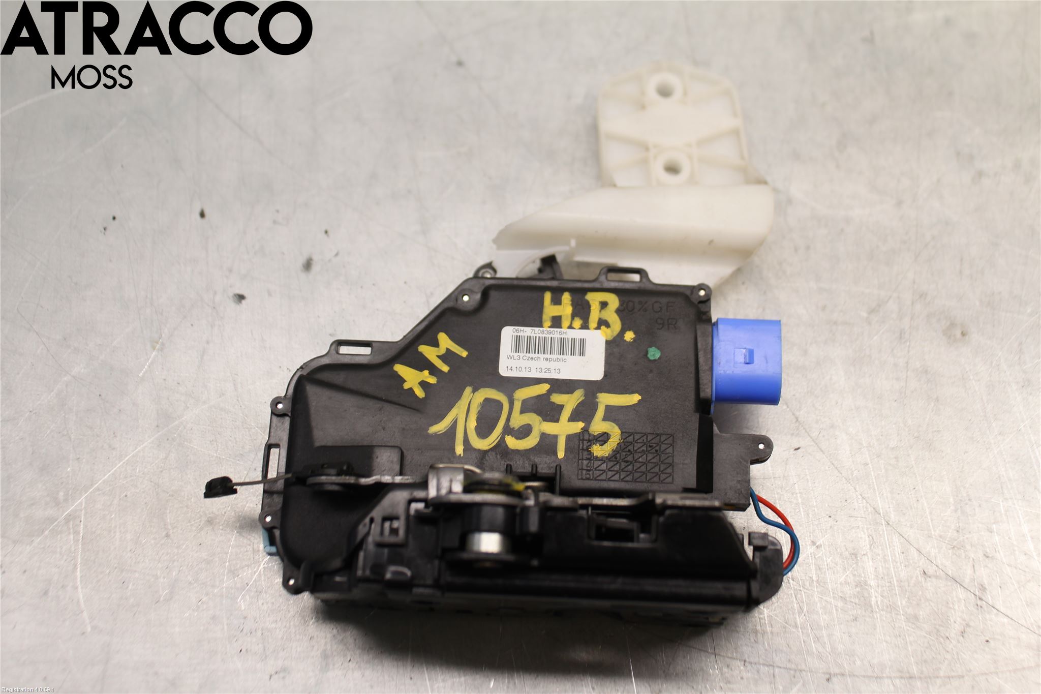 Volkswagen VW TOURAN 10-15 Dørlås - Låsekasse