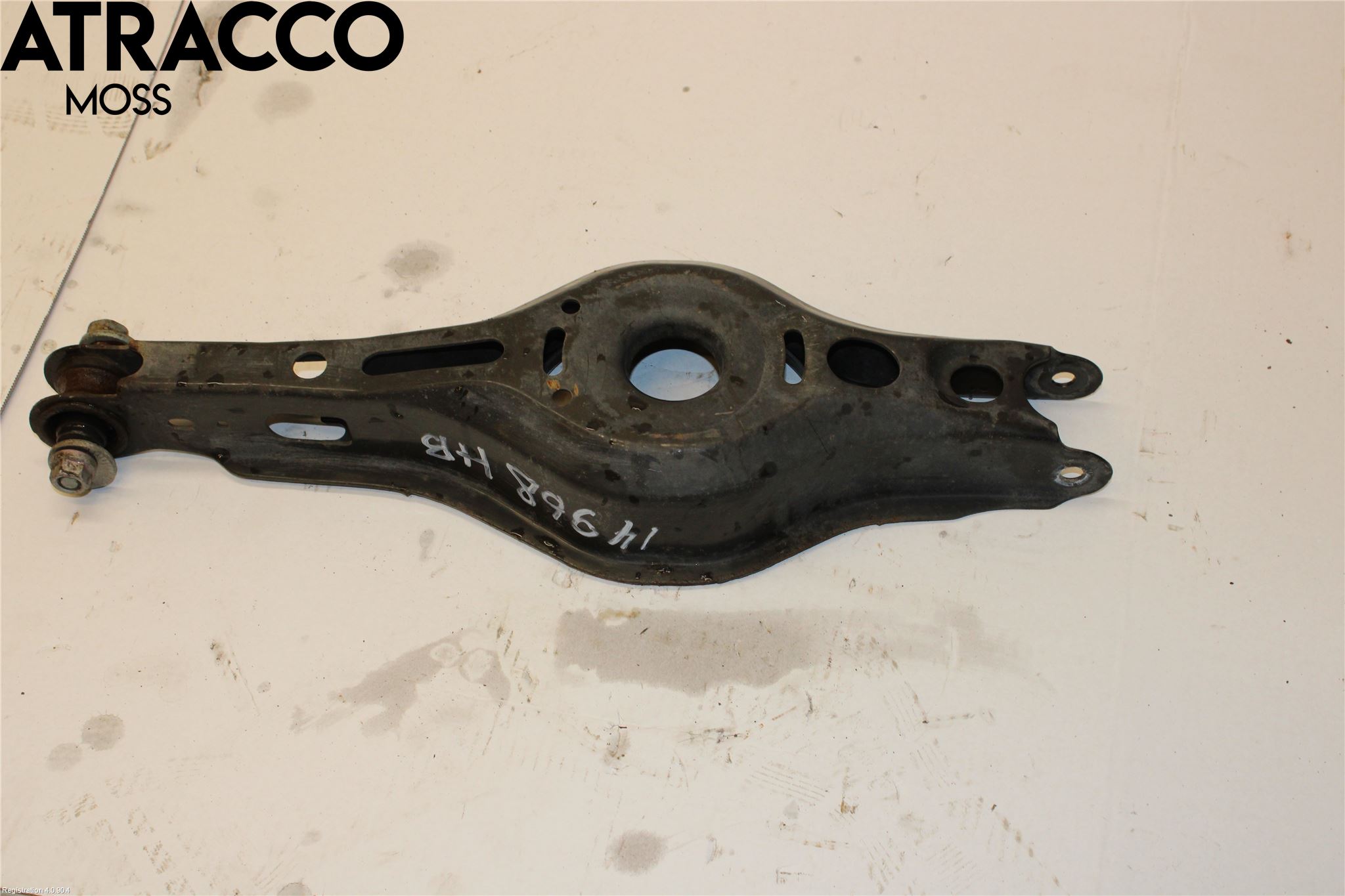 Toyota COROLLA 19- Bærearm Bak Høyre