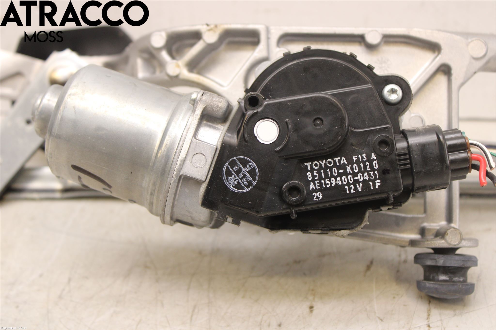 Toyota YARIS XP21 20- Viskermotor Frontrute