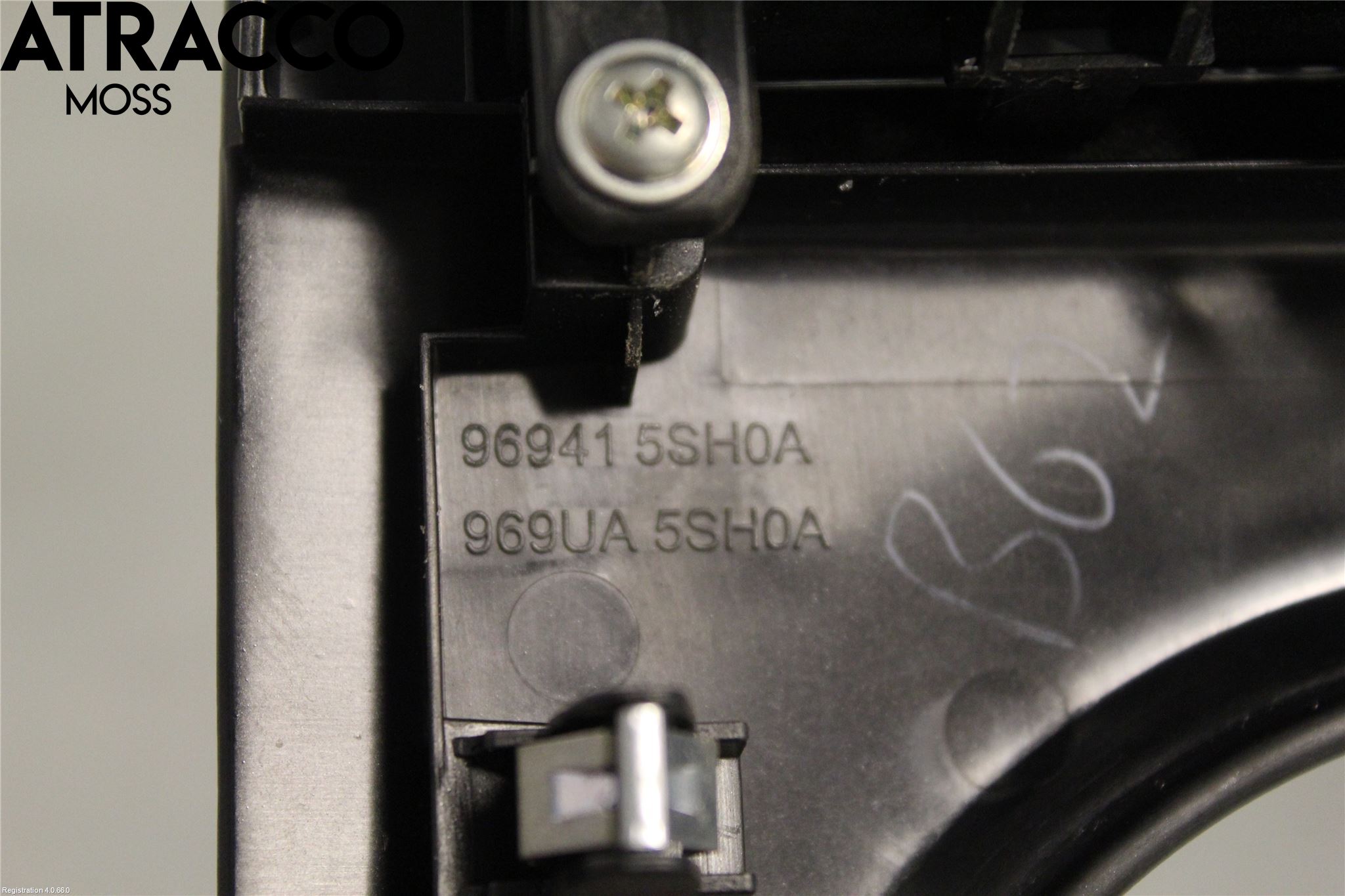 Nissan LEAF 18- Instrumentkonsoll Midt