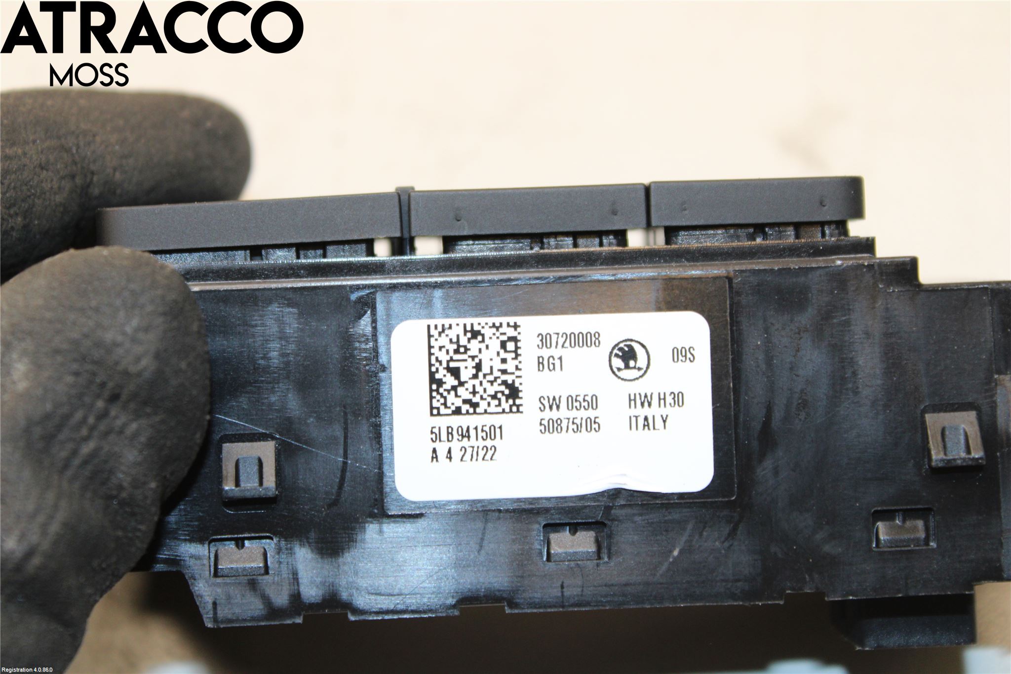 Skoda ENYAQ iV 21- Bryter Hovedlys