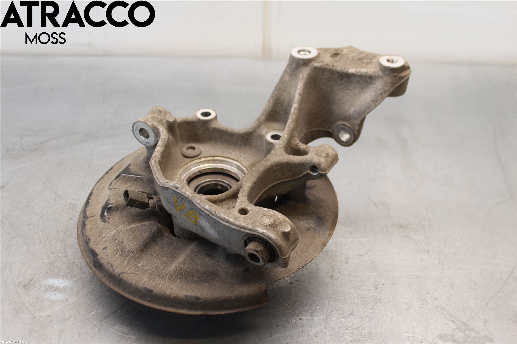 Volkswagen VW T-ROC 18- Spindel Vb