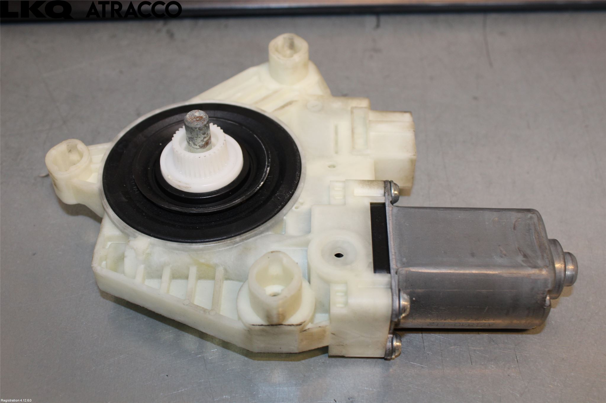 Mercedes-Benz MB C-KLASS (W205) 14-21 Vindusheismotor