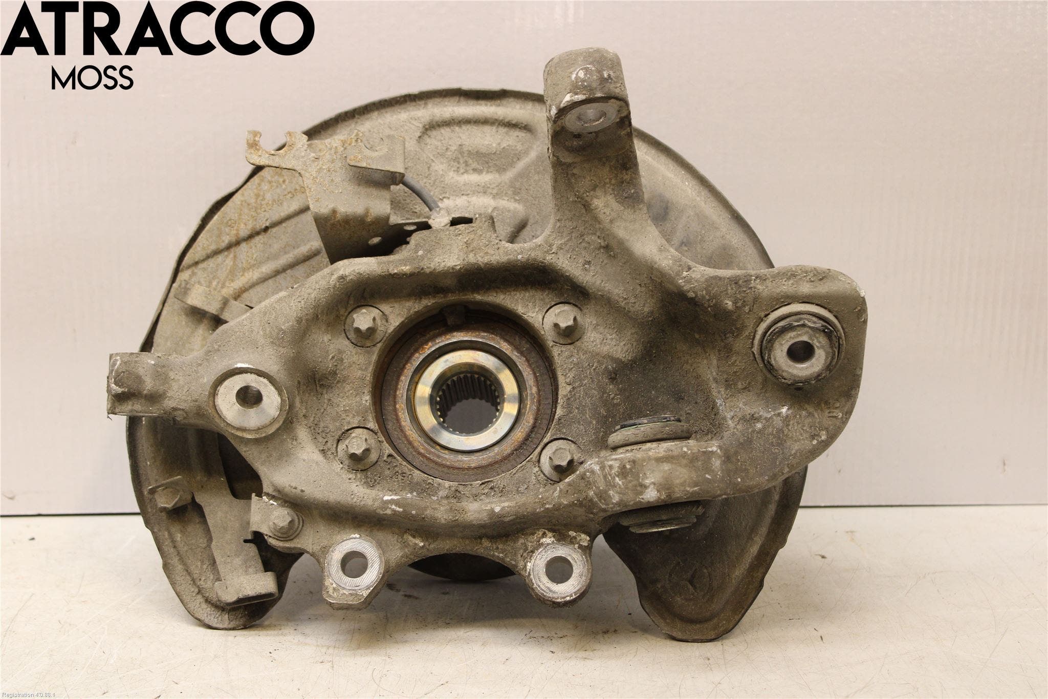 Mercedes-Benz MB C-KLASS (W205) 14-21 Spindel Vb