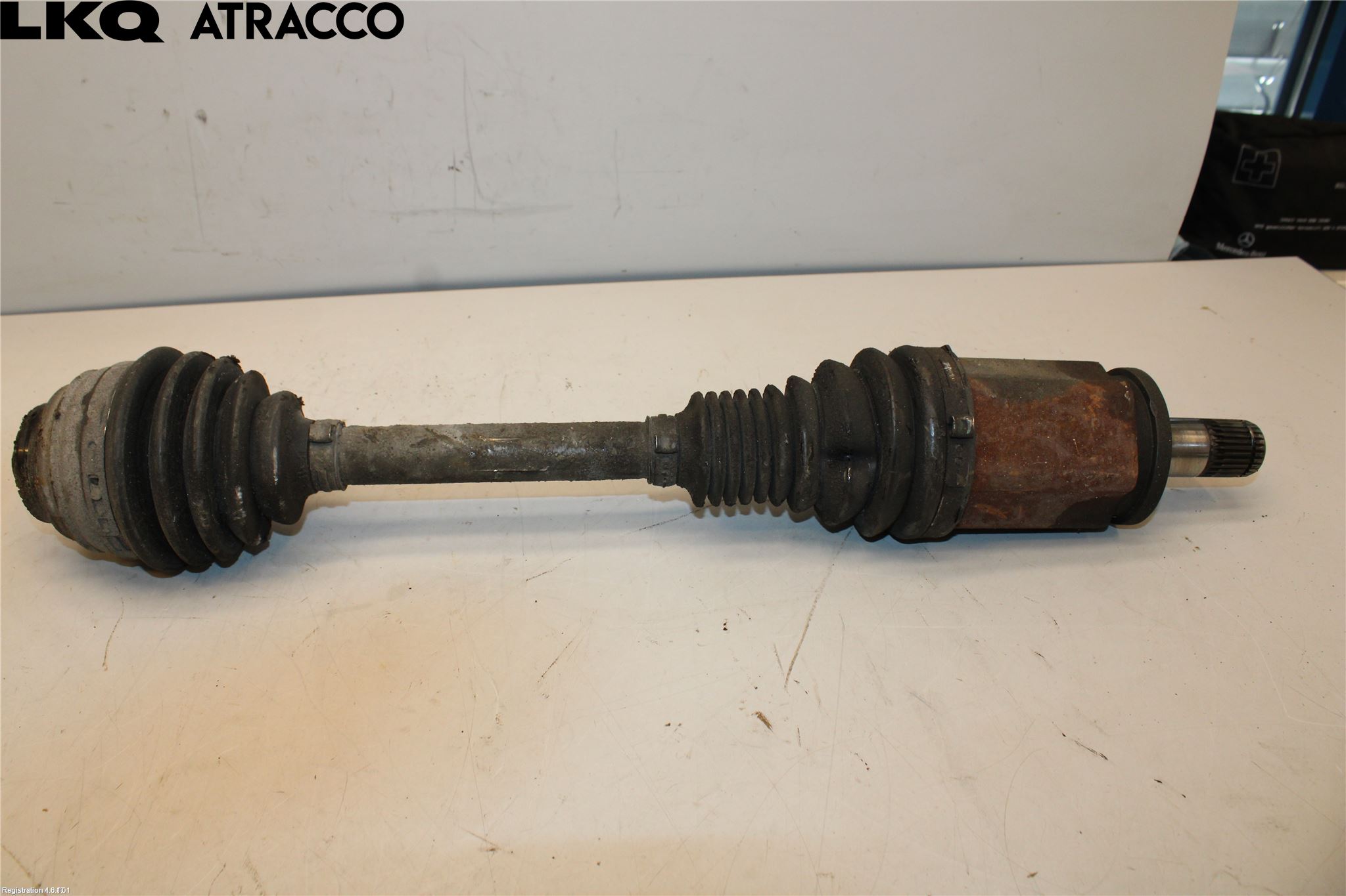 BMW 1 F20/F21 11-19 Drivaksel Foran Kompl Venstre