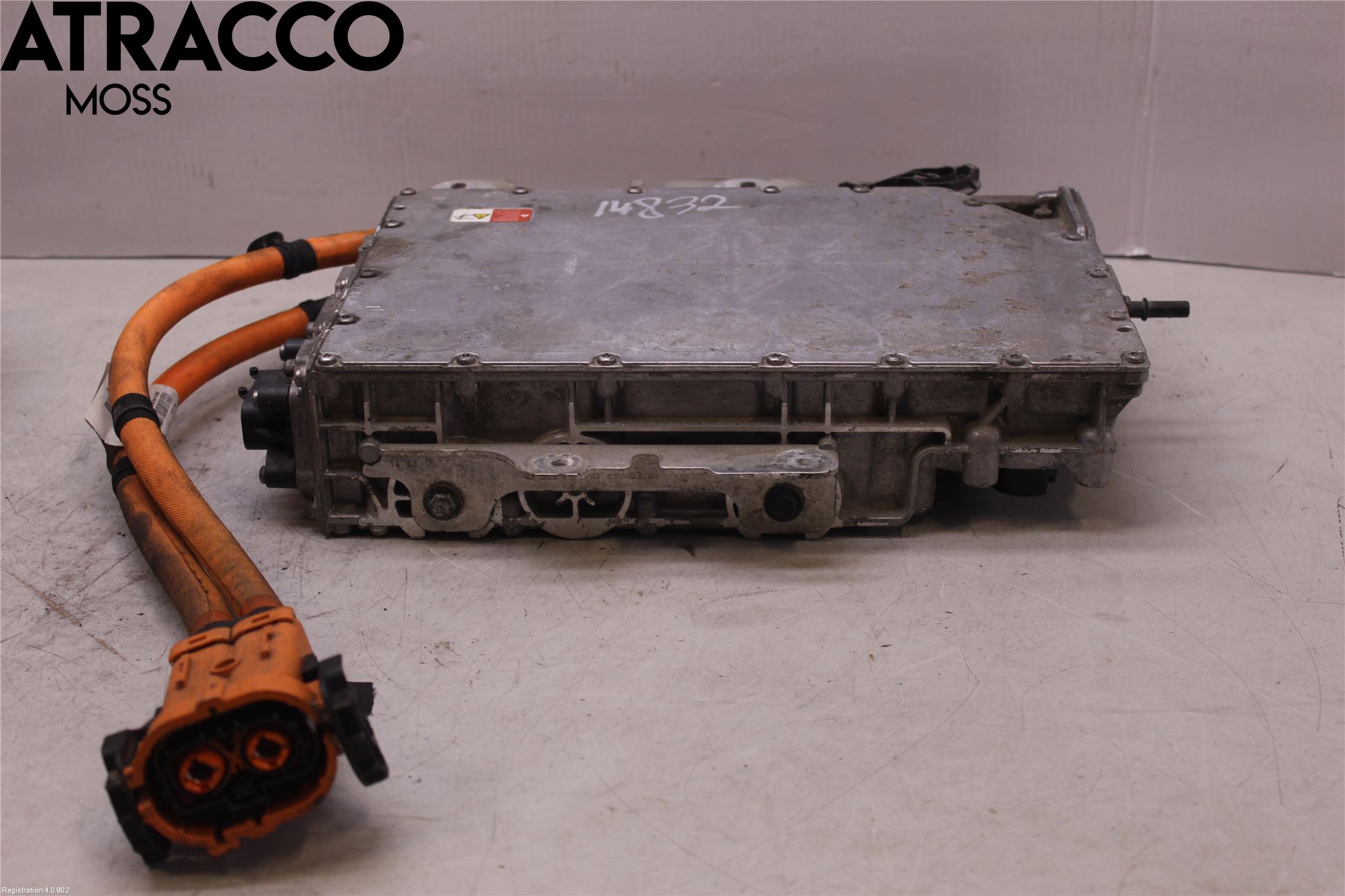 Jaguar I-PACE 18- Inverter 12-)220V