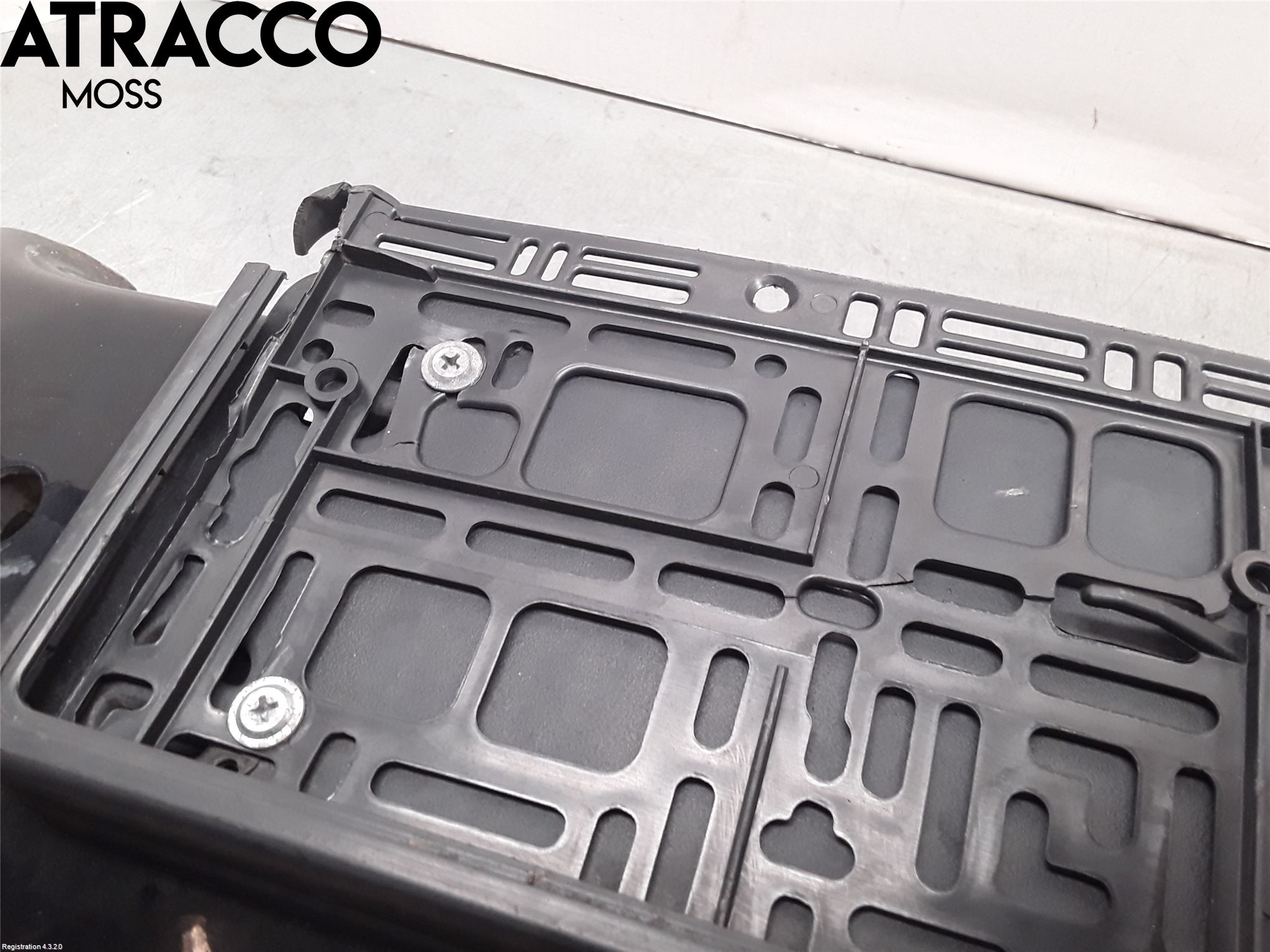 Tesla MODEL S 13- Grilldel Midt