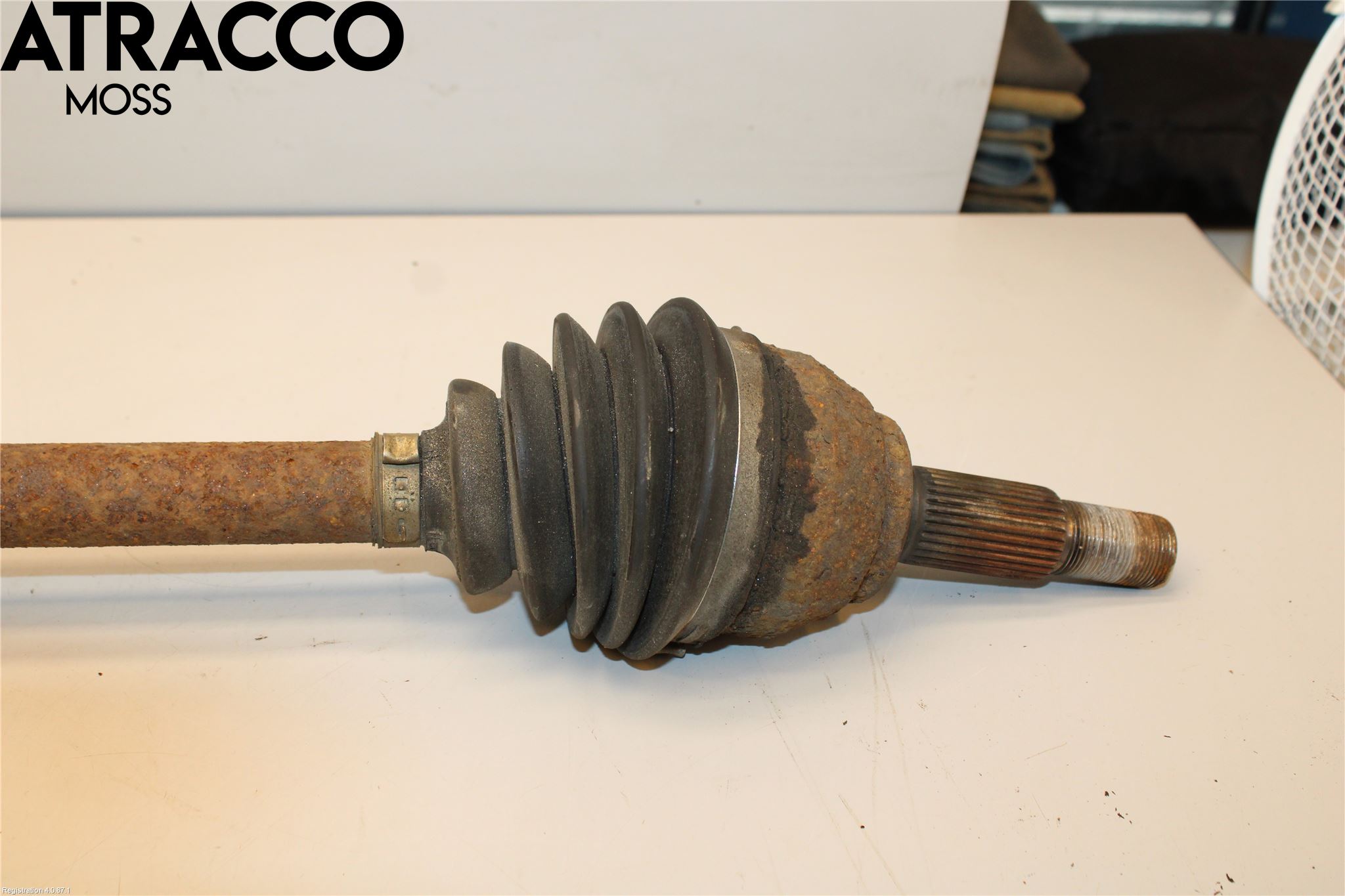 Nissan LEAF 11-17 Drivaksel Foran Kompl Høyre